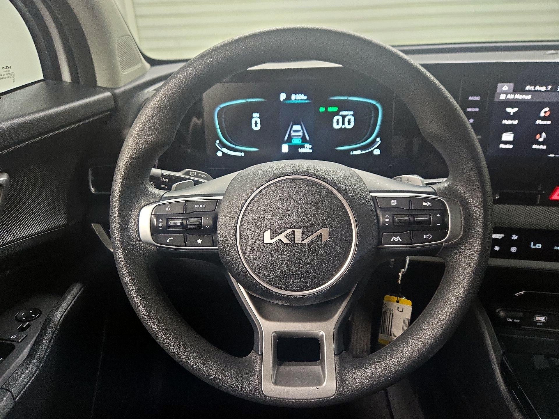 Thumbnail: 2023 Kia Sportage - 10