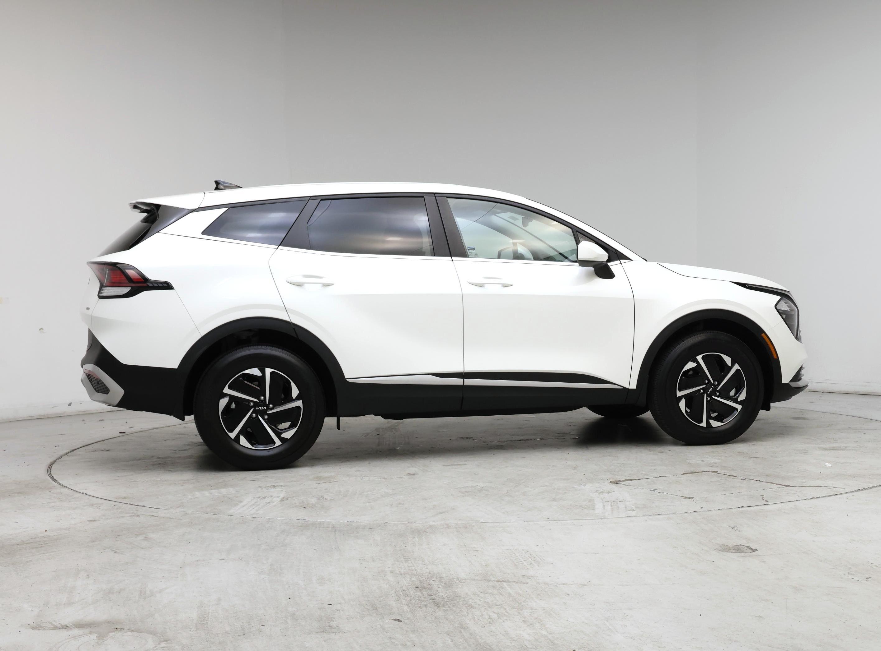 Thumbnail: 2023 Kia Sportage - 7