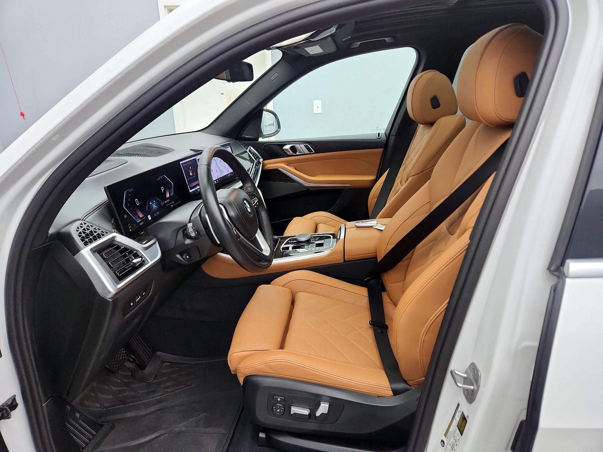 Thumbnail: 2025 BMW X5 - 11