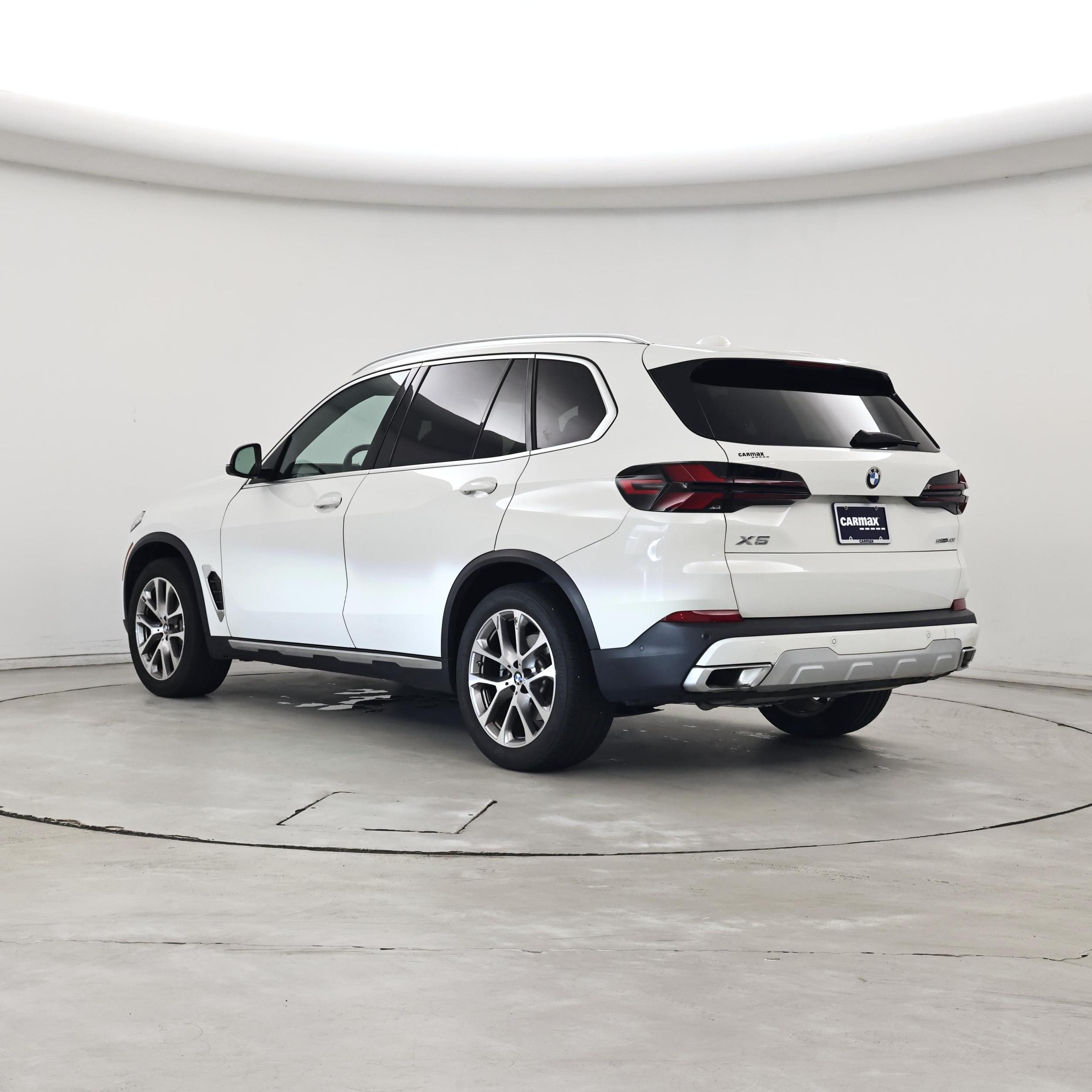 Thumbnail: 2025 BMW X5 - 2