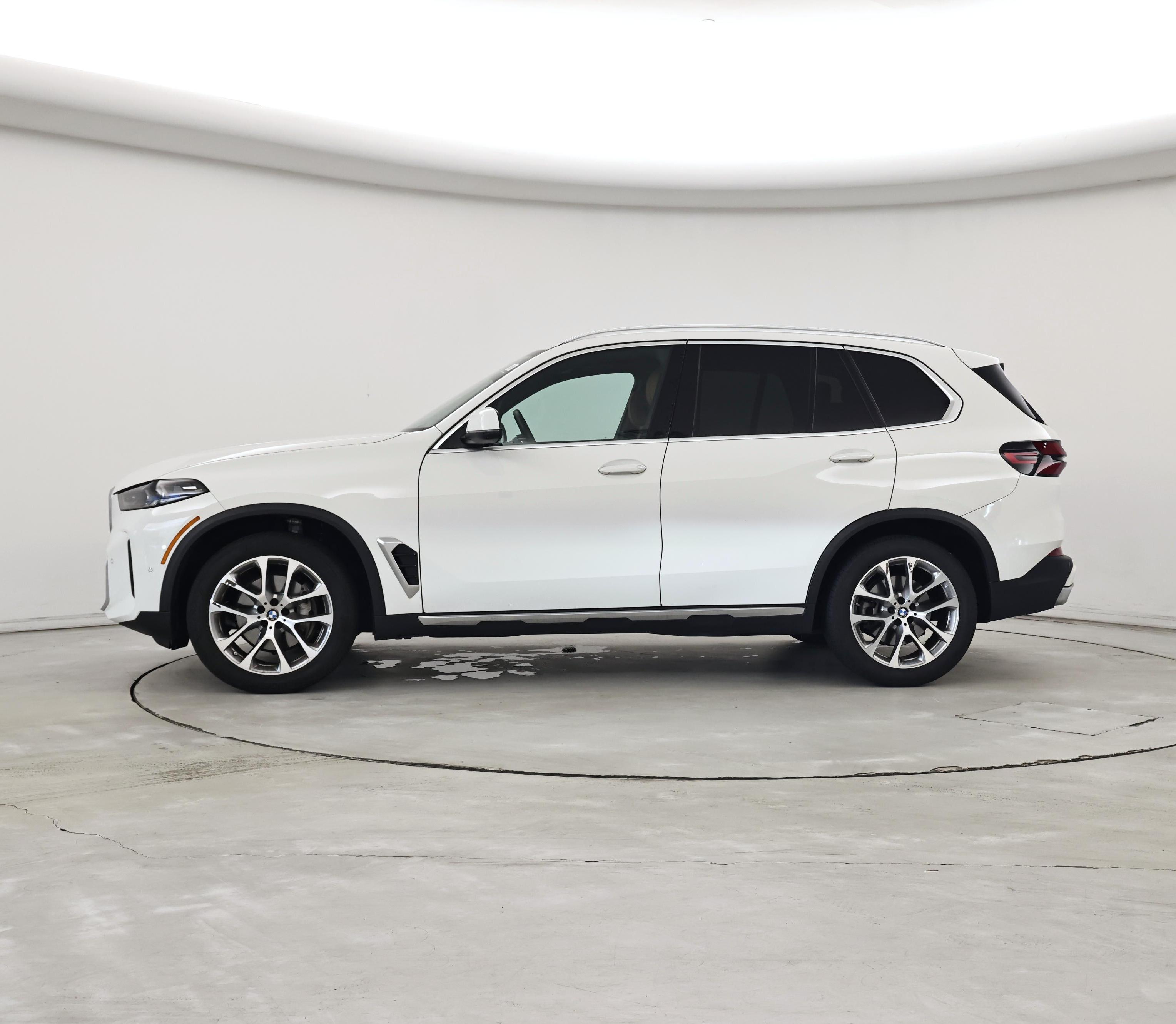 Thumbnail: 2025 BMW X5 - 3