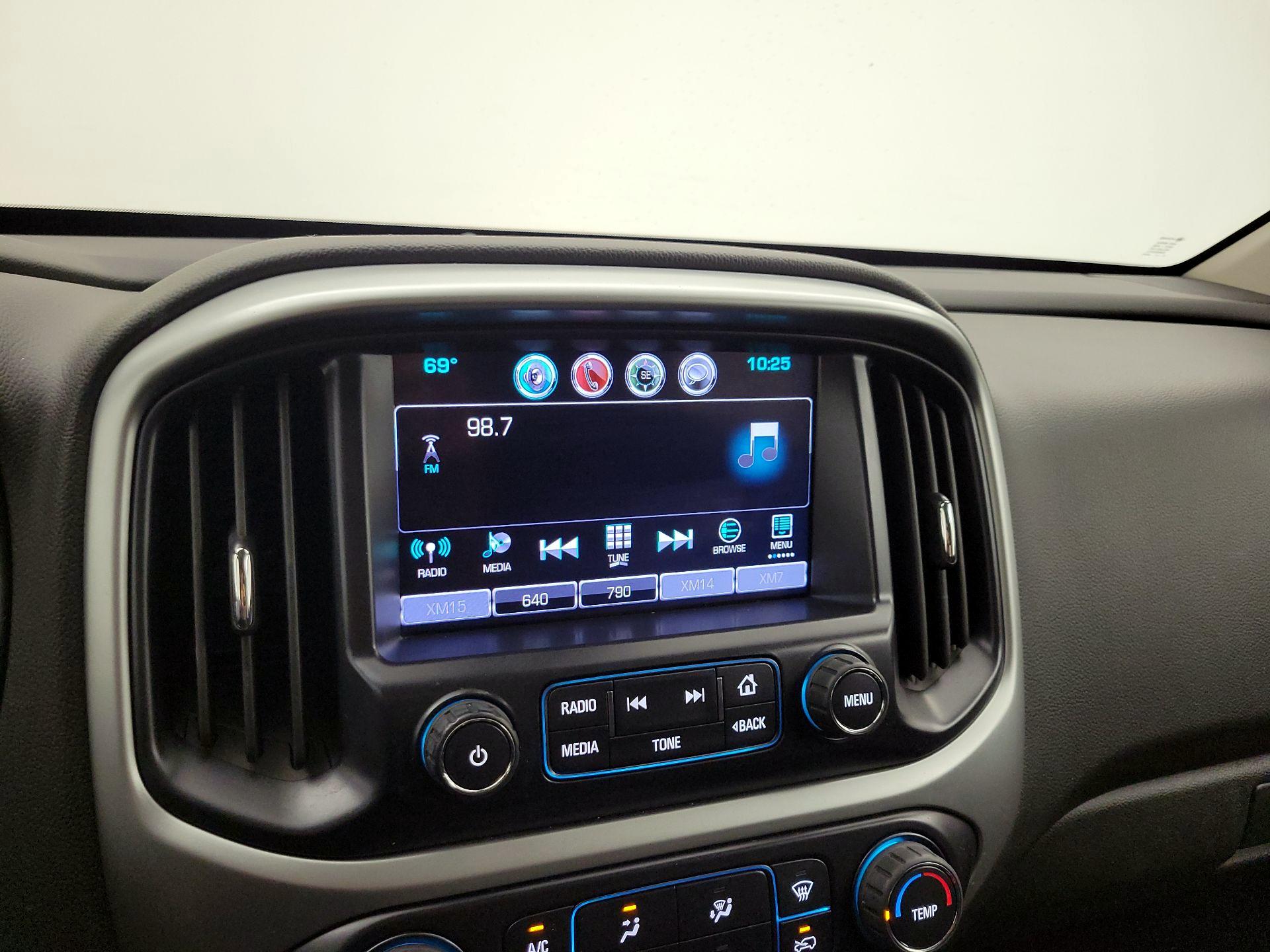 Thumbnail: 2016 Chevrolet Colorado - 15