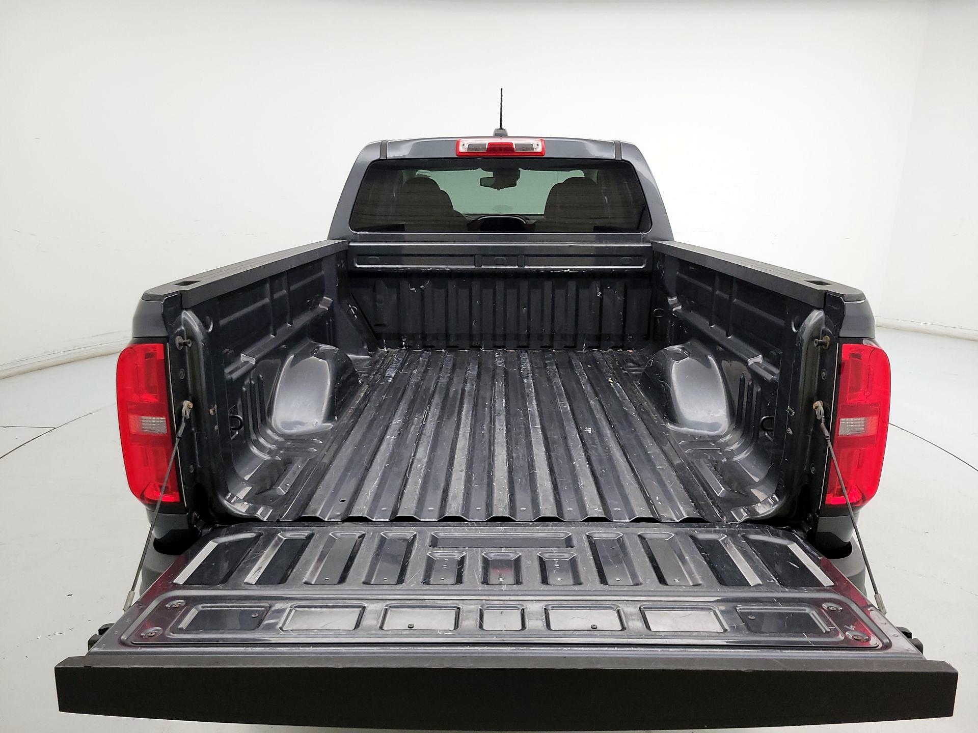Thumbnail: 2016 Chevrolet Colorado - 20