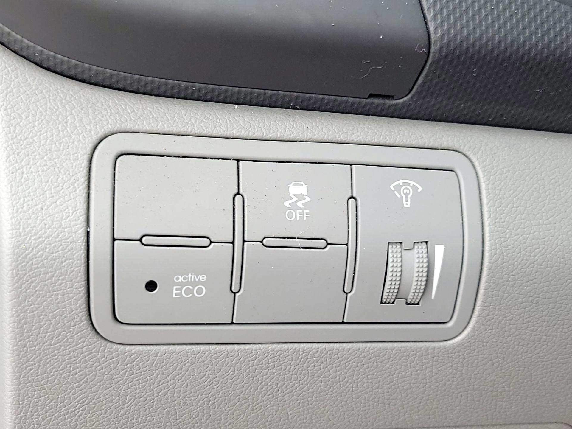 Thumbnail: 2014 Hyundai Accent - 13