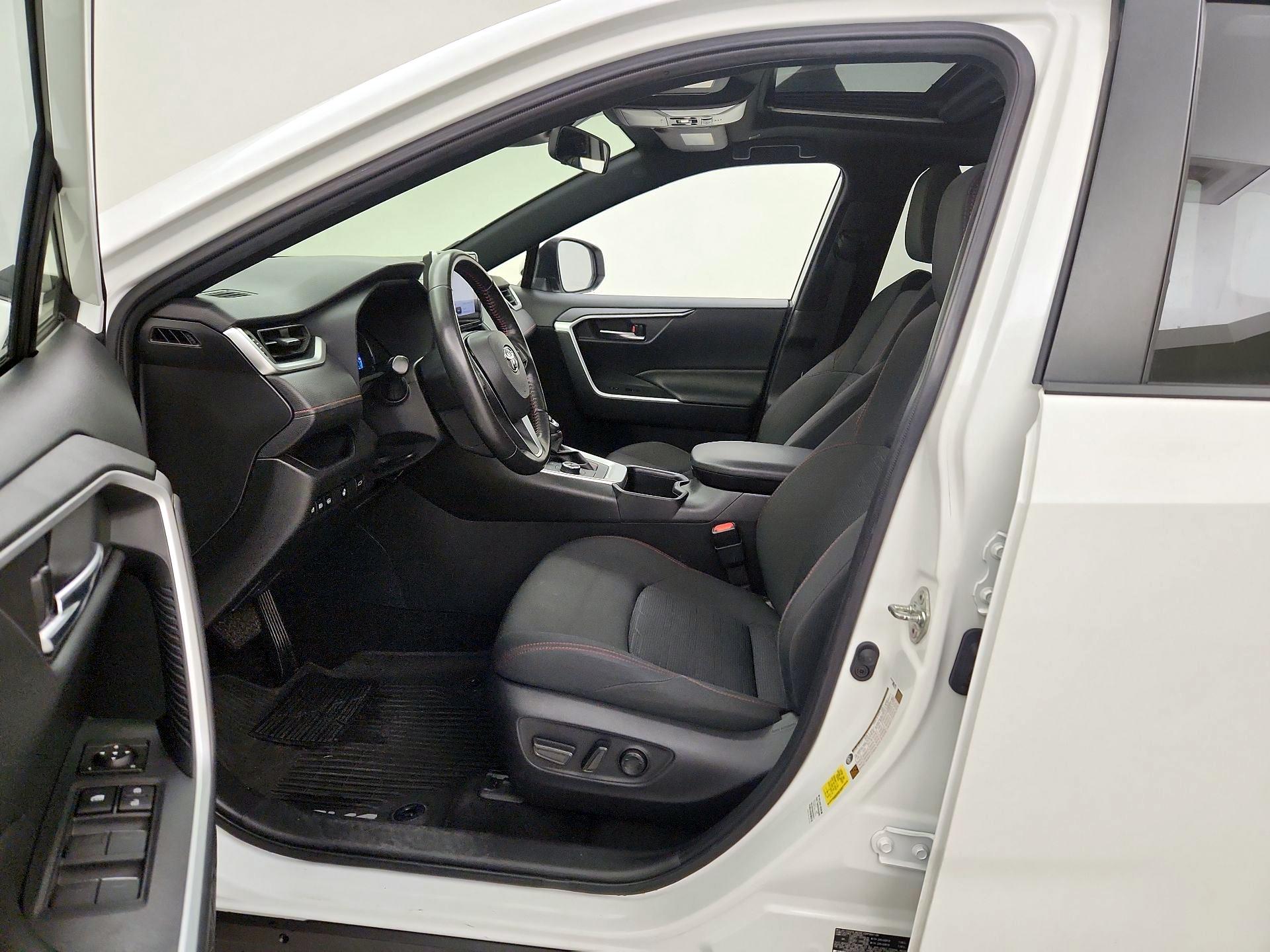 Thumbnail: 2023 Toyota RAV4 - 11