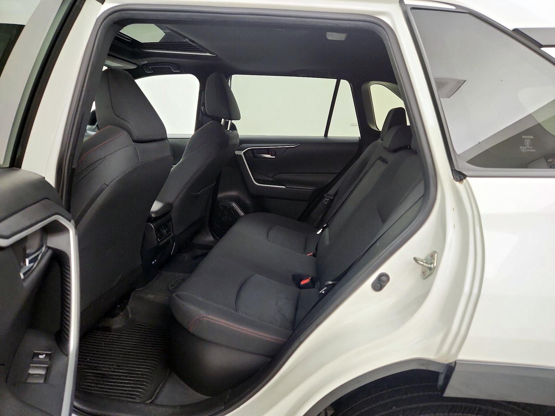 Thumbnail: 2023 Toyota RAV4 - 20