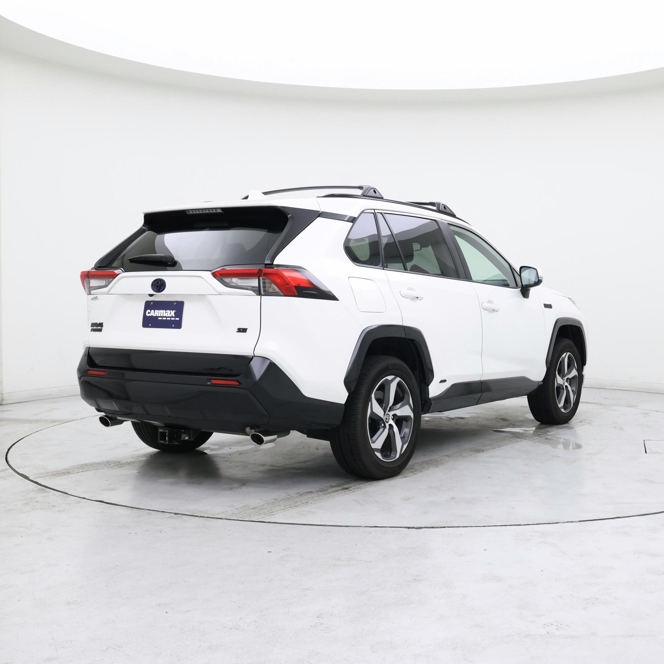 Thumbnail: 2023 Toyota RAV4 - 8