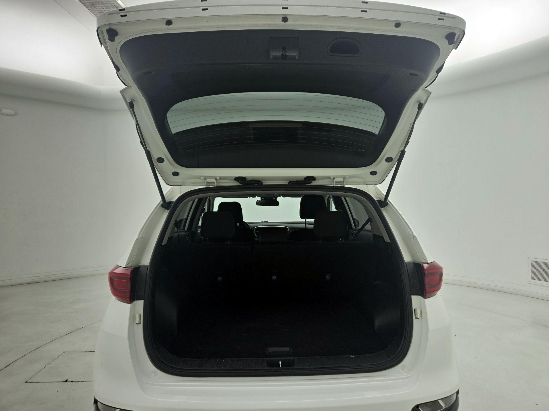 Thumbnail: 2021 Kia Sportage - 20