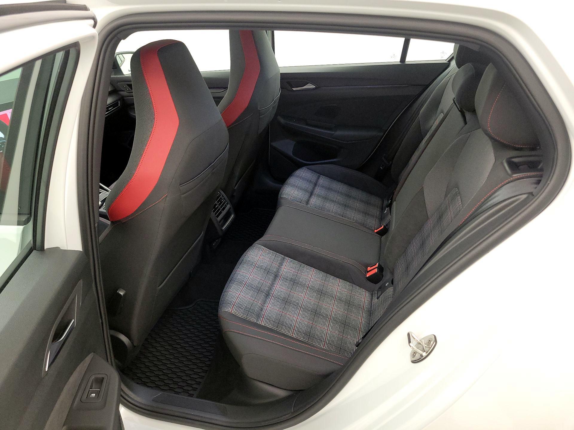 Thumbnail: 2024 Volkswagen Golf - 20