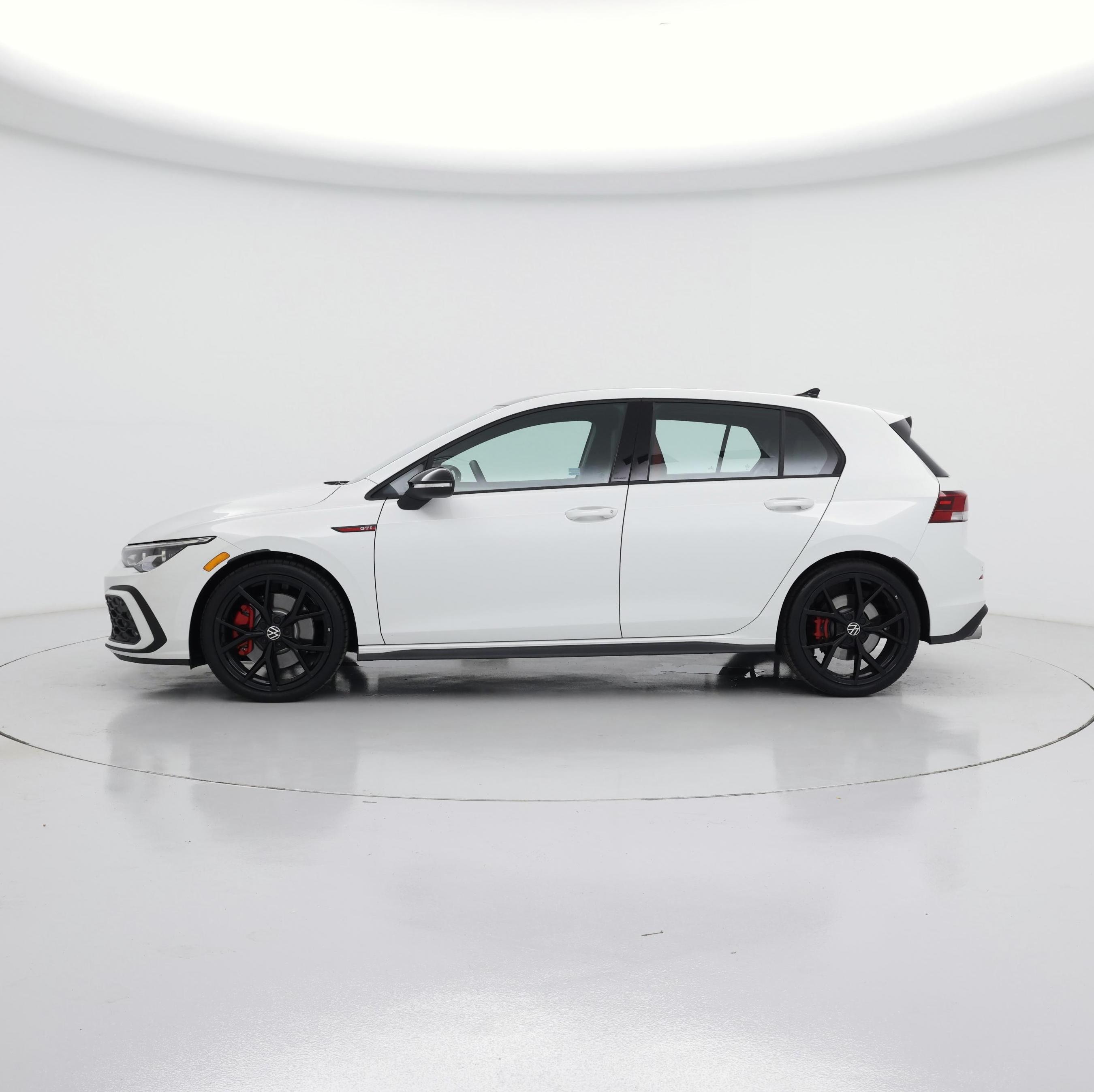 Thumbnail: 2024 Volkswagen Golf - 3