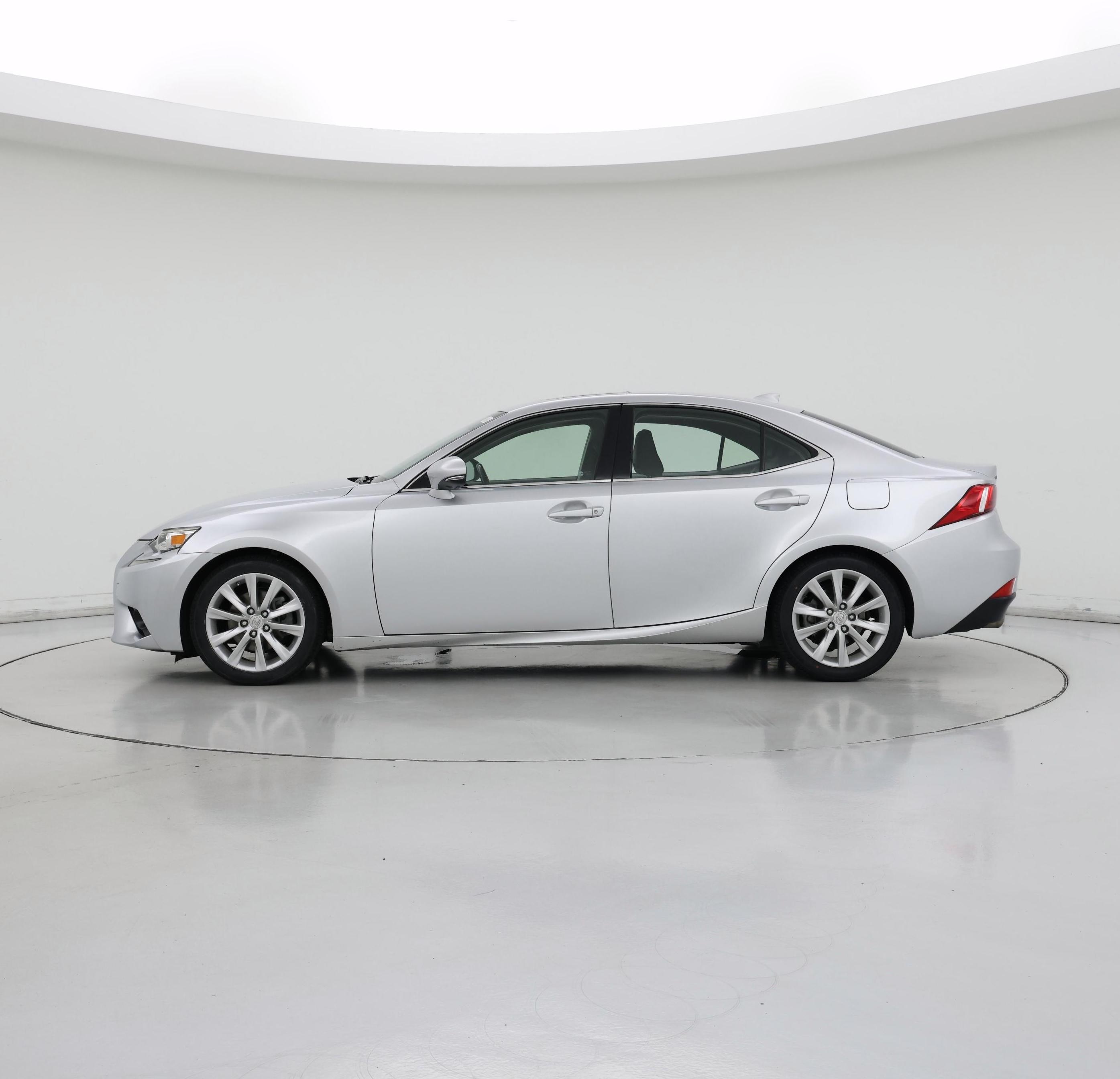 Thumbnail: 2015 Lexus IS - 3