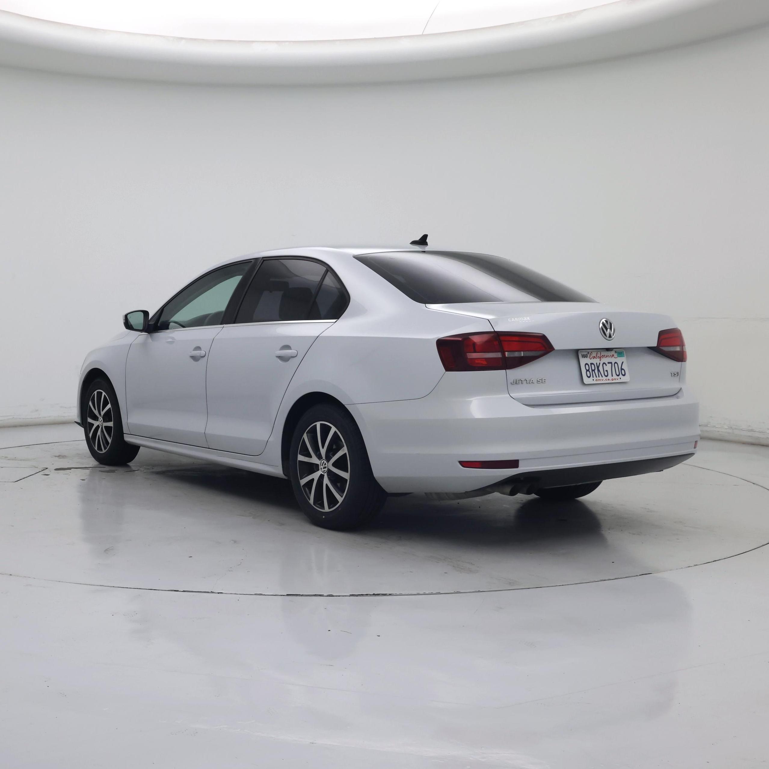 Thumbnail: 2017 Volkswagen Jetta - 2