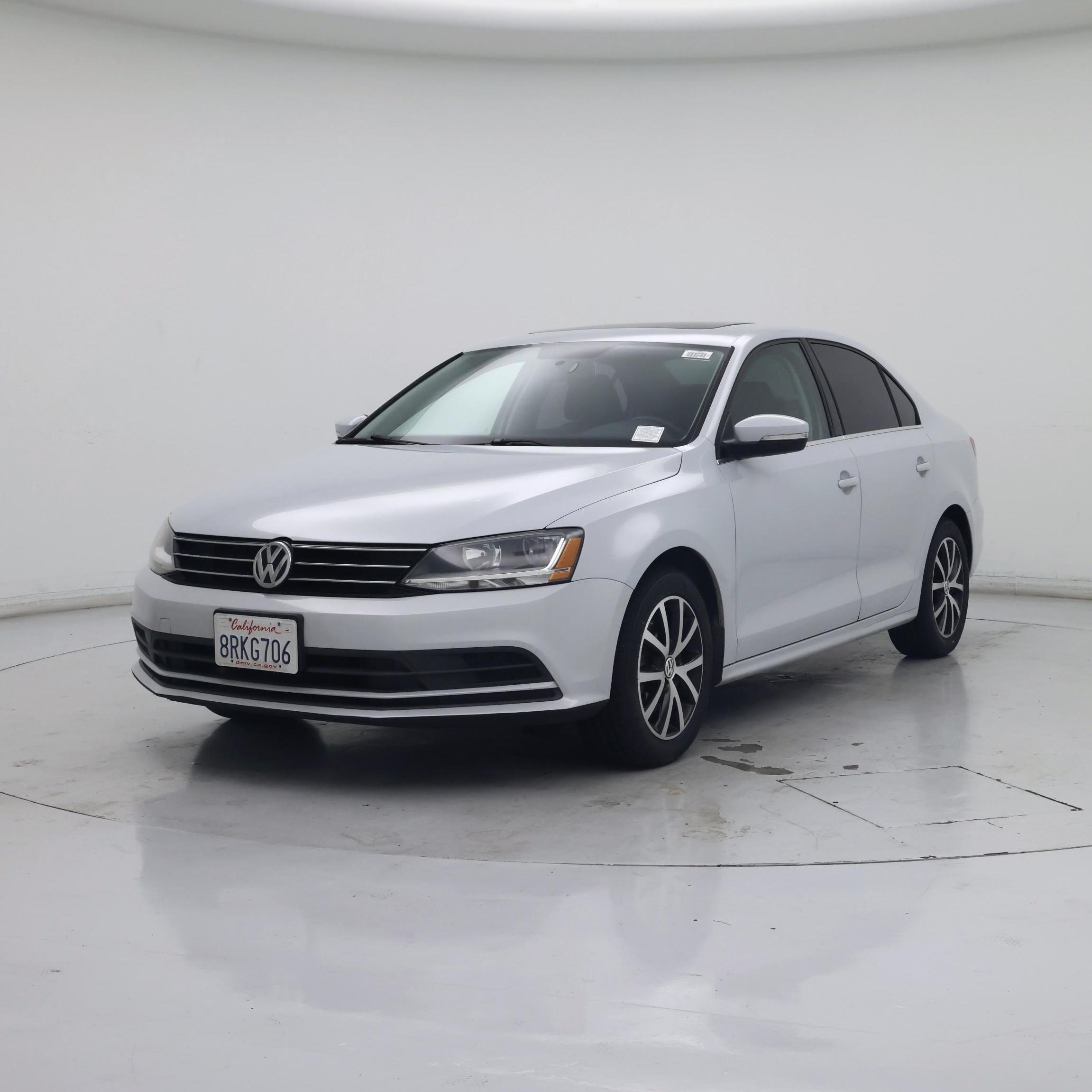 Thumbnail: 2017 Volkswagen Jetta - 4