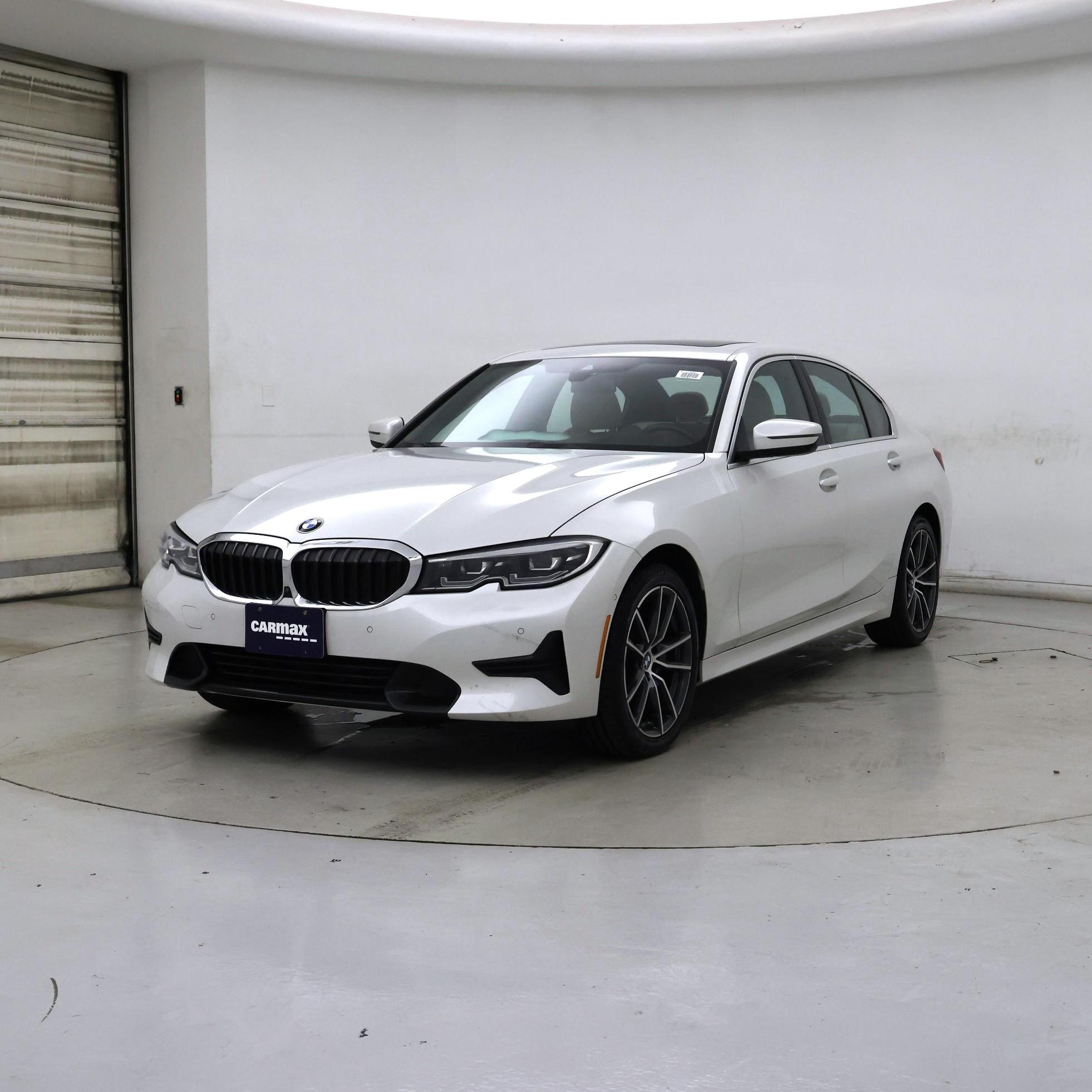 Thumbnail: 2021 BMW 3 Series - 4