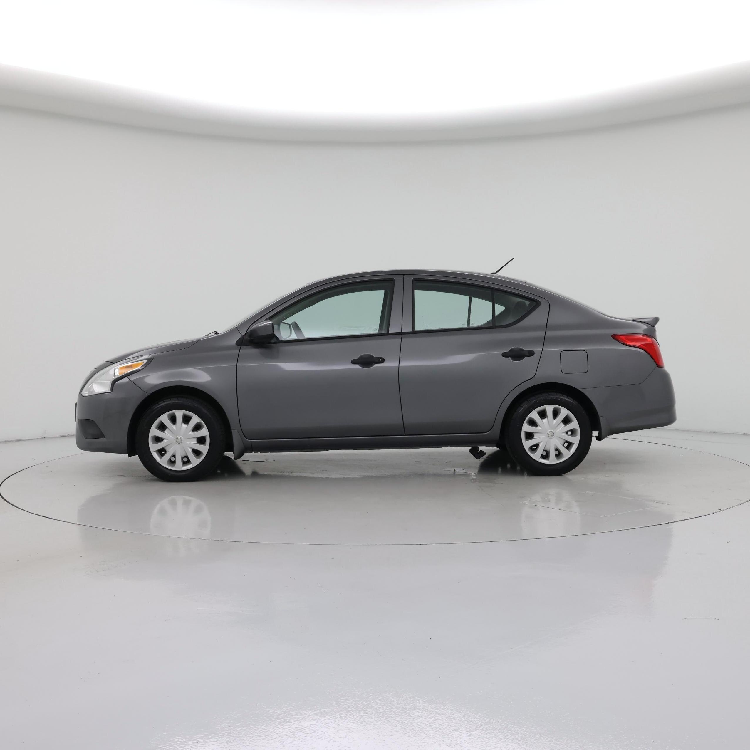 Thumbnail: 2017 Nissan Versa - 3