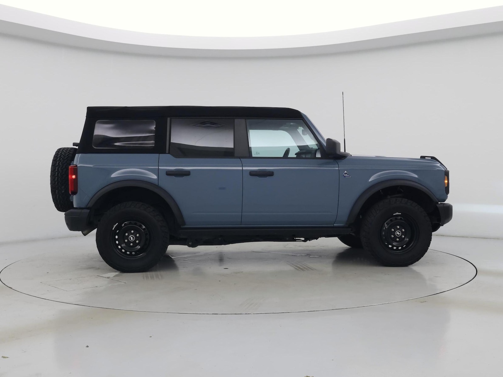 2022 Ford Bronco 4-Door Black Diamond - Photo 8