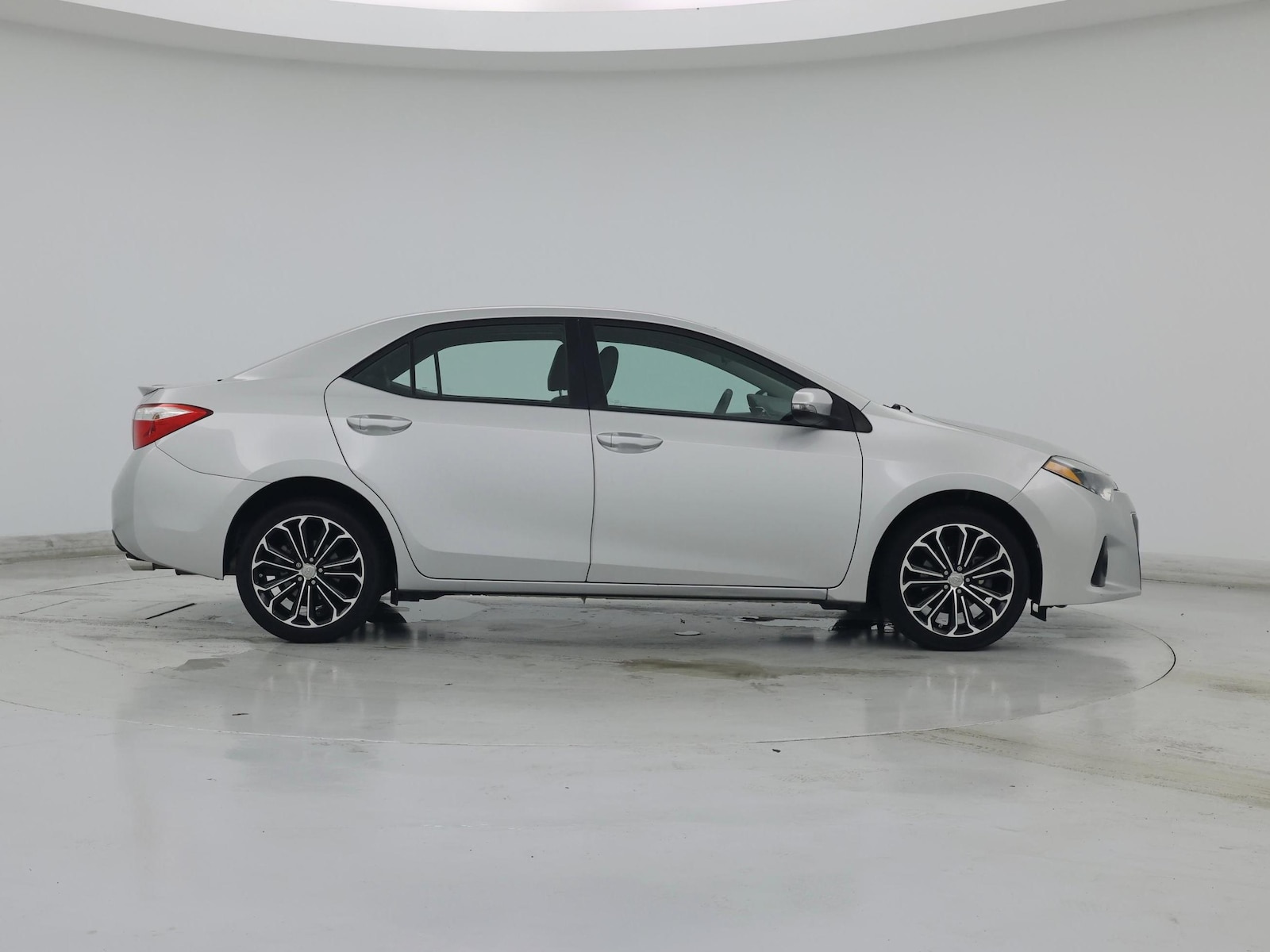2016 Toyota Corolla S Plus - Photo 8