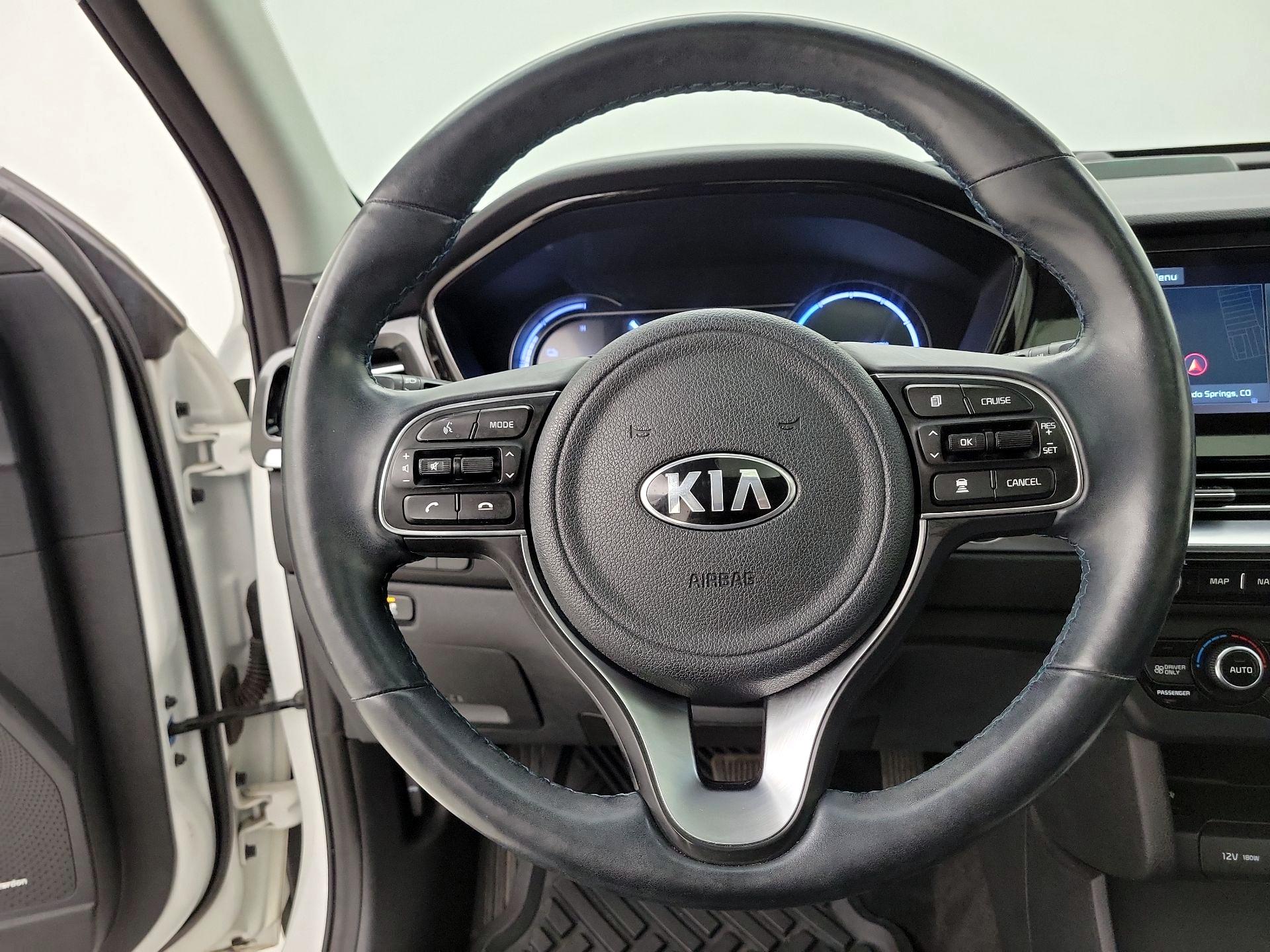 Thumbnail: 2020 Kia Niro - 10