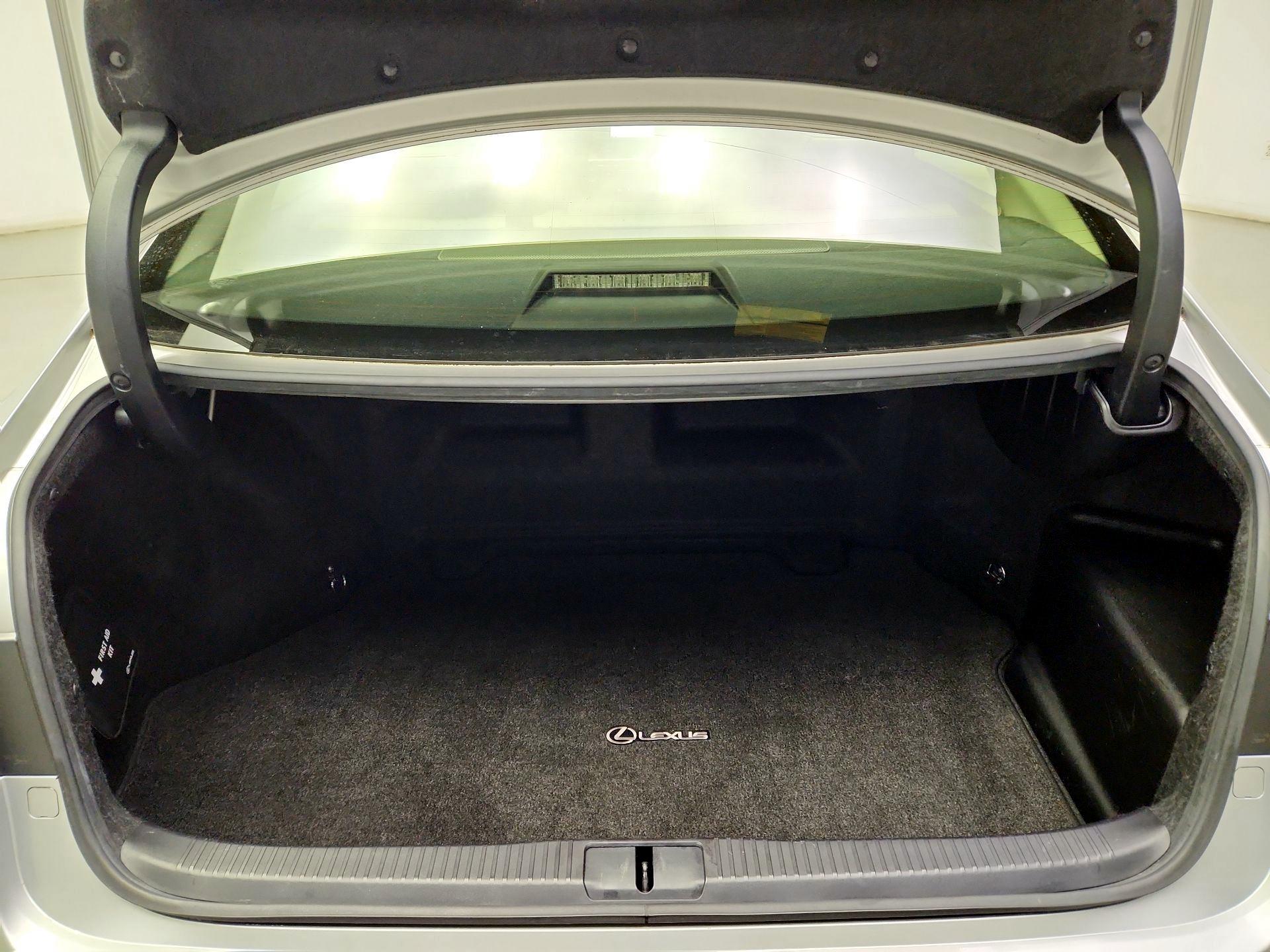 Thumbnail: 2014 Lexus ES - 20