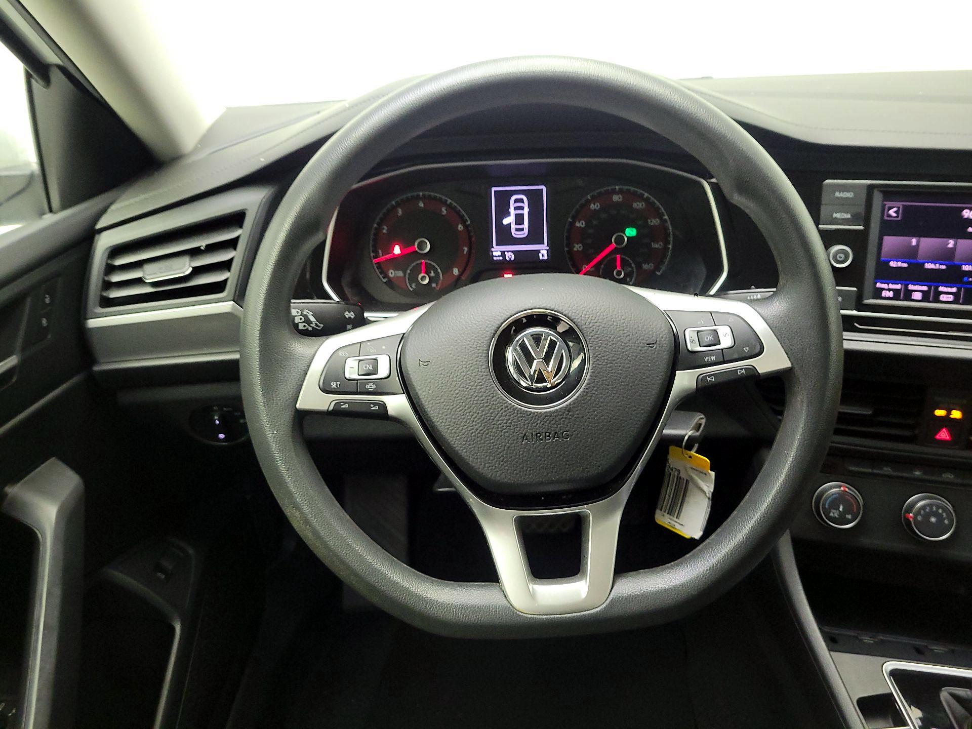 Thumbnail: 2019 Volkswagen Jetta - 10