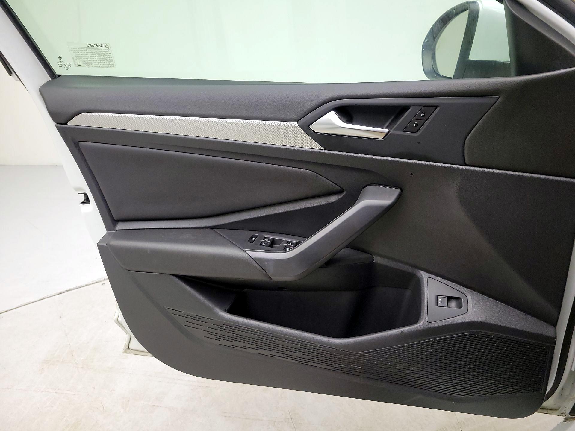 Thumbnail: 2019 Volkswagen Jetta - 12