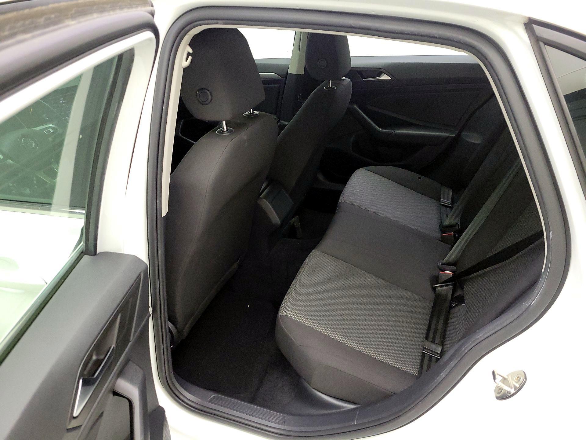 Thumbnail: 2019 Volkswagen Jetta - 19