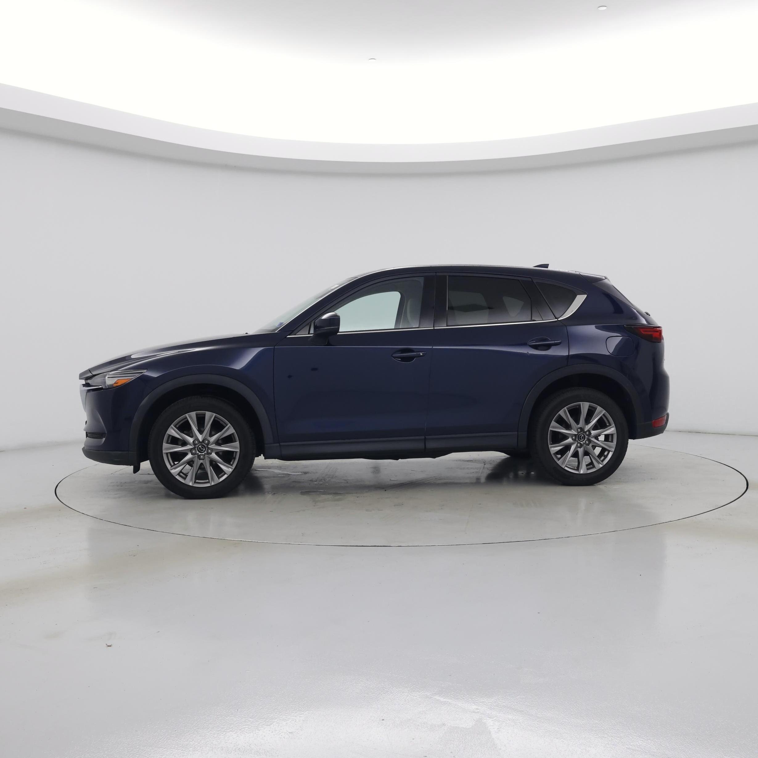 Thumbnail: 2021 Mazda CX-5 - 3