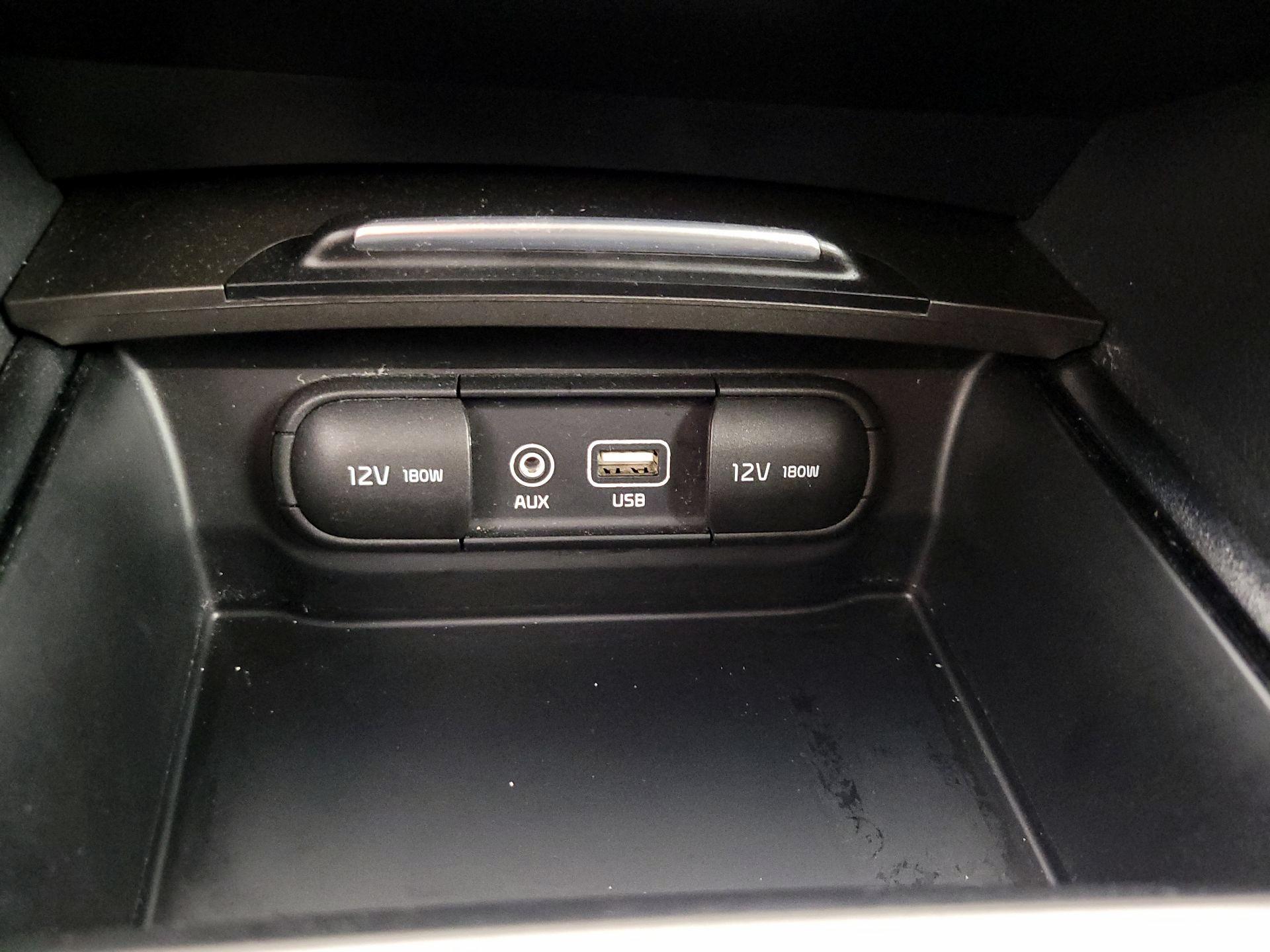 Thumbnail: 2019 Kia Optima - 18