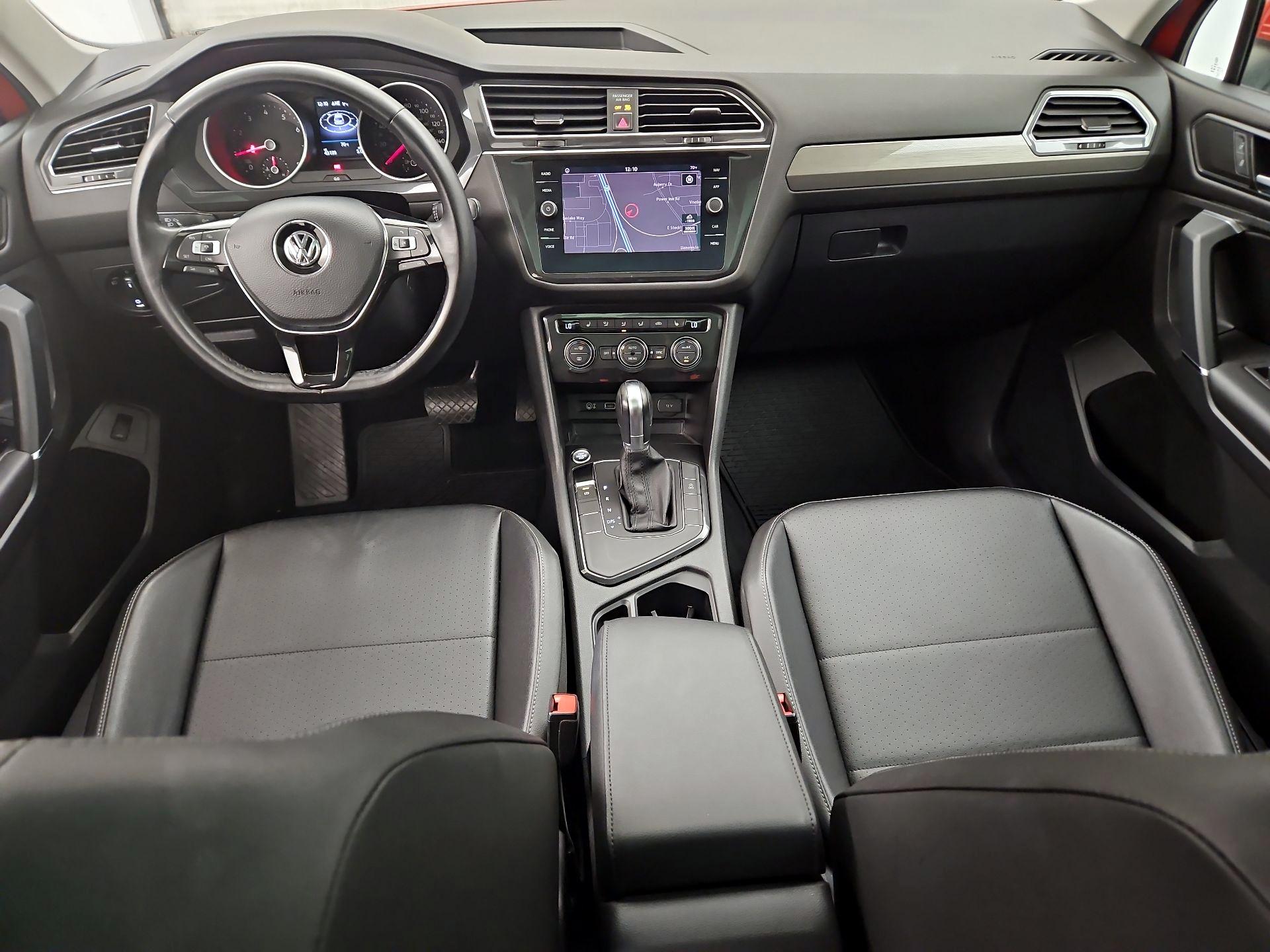Thumbnail: 2018 Volkswagen Tiguan - 9