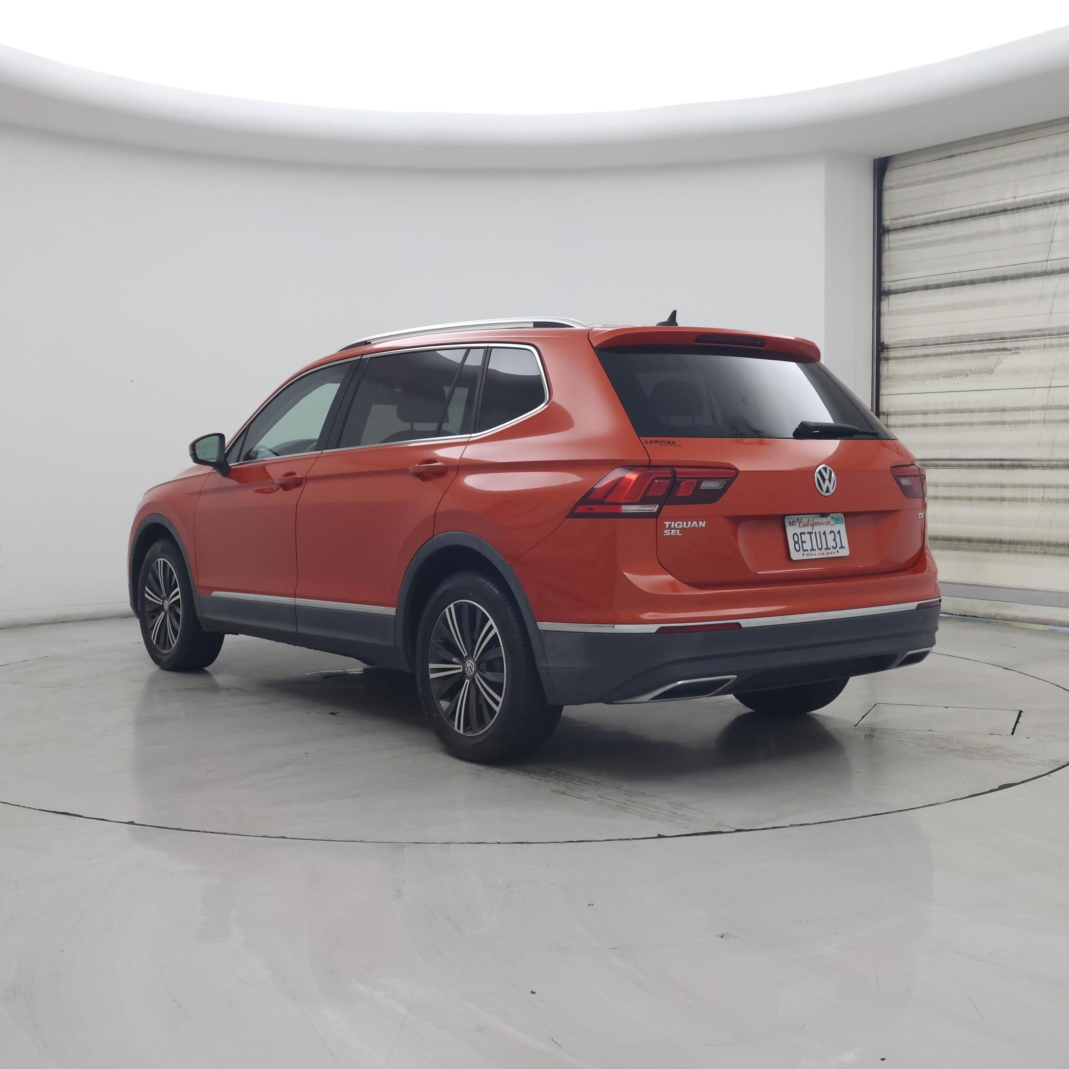 Thumbnail: 2018 Volkswagen Tiguan - 2