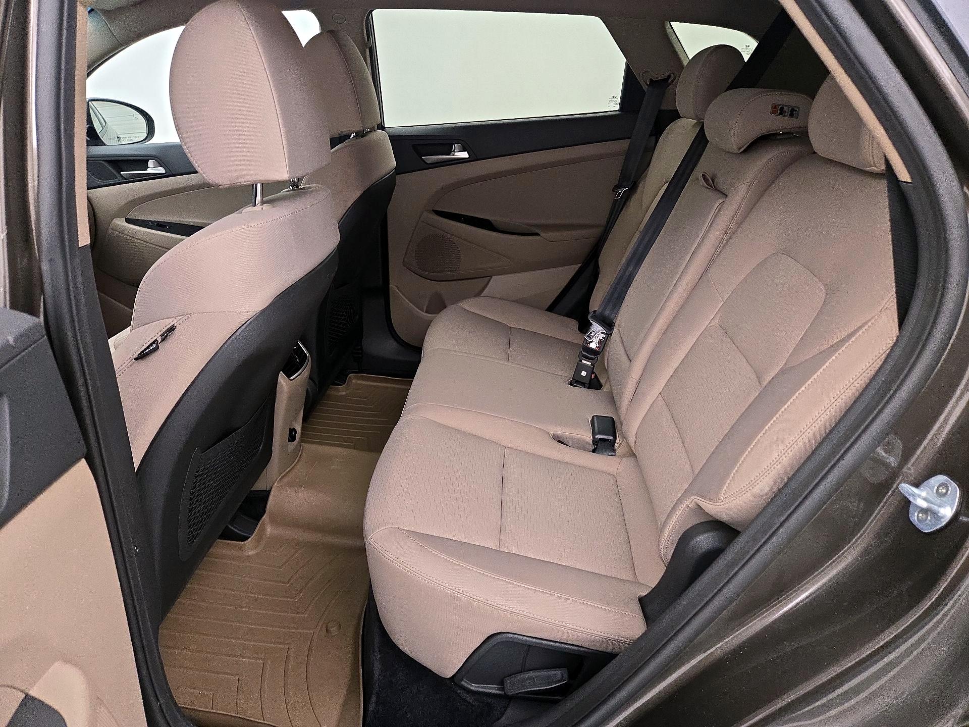 Thumbnail: 2020 Hyundai Tucson - 18