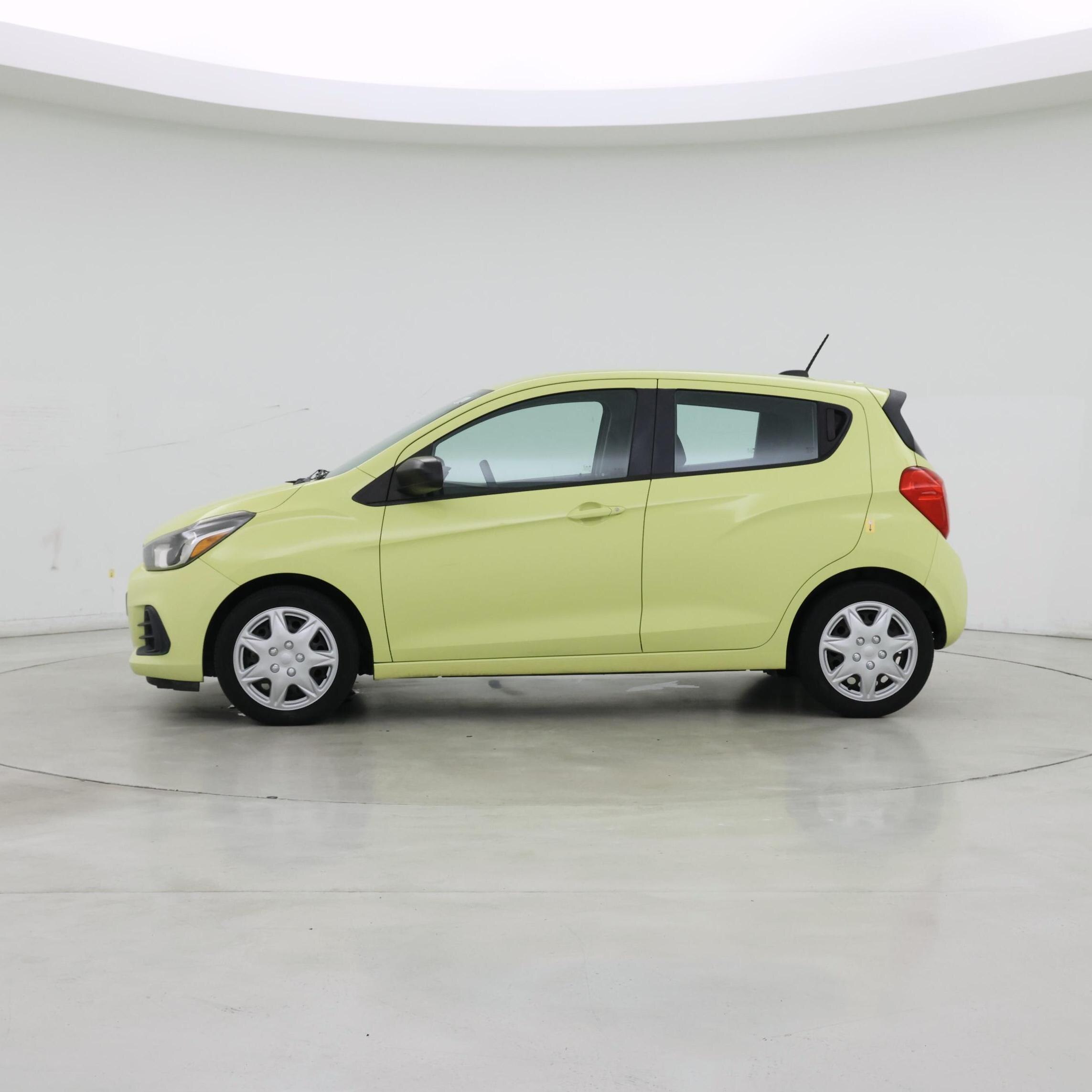 Thumbnail: 2017 Chevrolet Spark - 3
