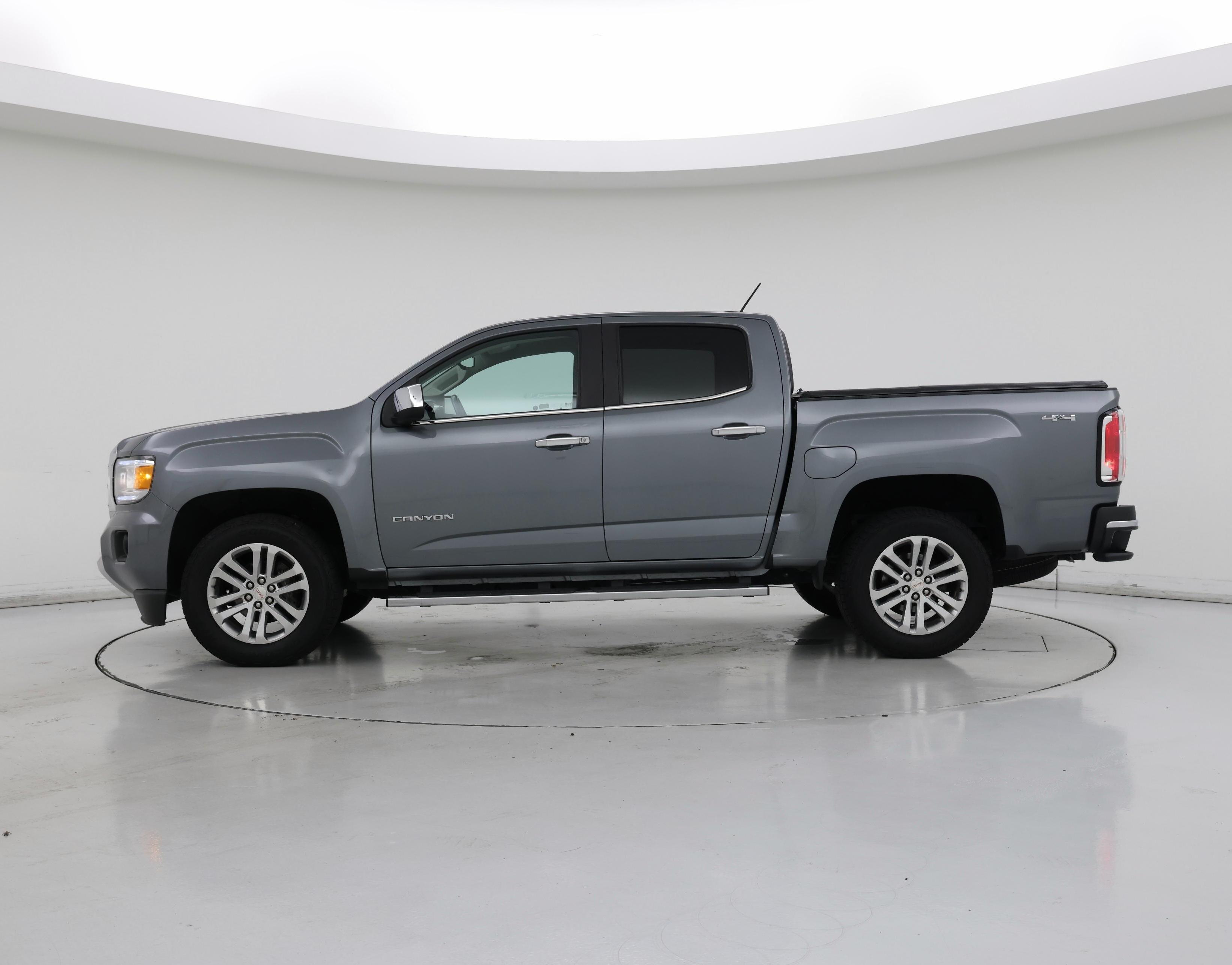 Thumbnail: 2019 GMC Canyon - 3