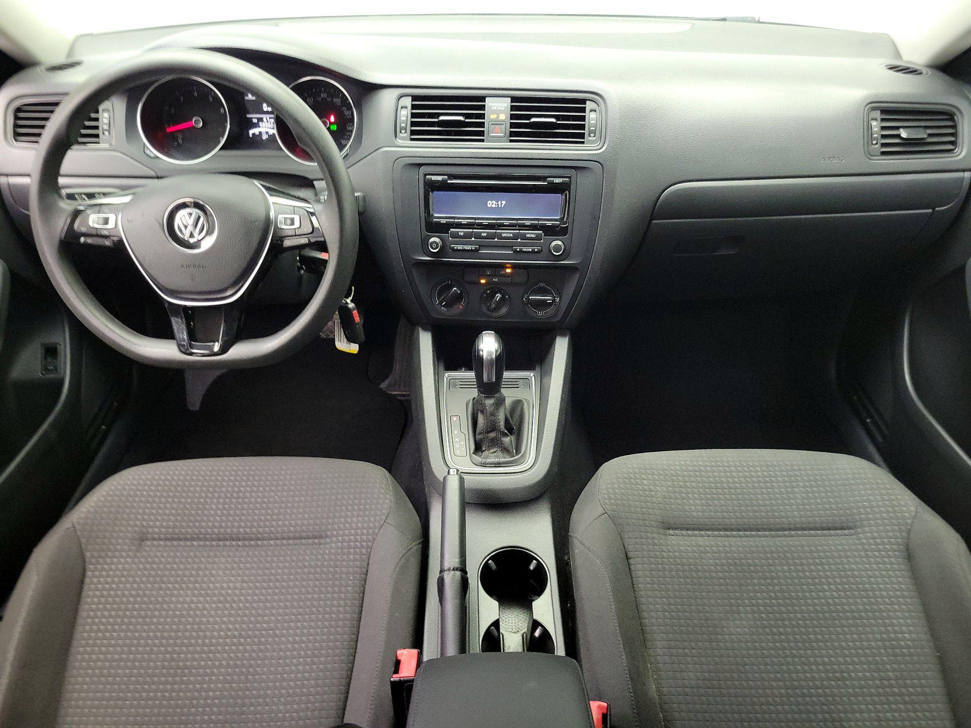 Thumbnail: 2015 Volkswagen Jetta - 9