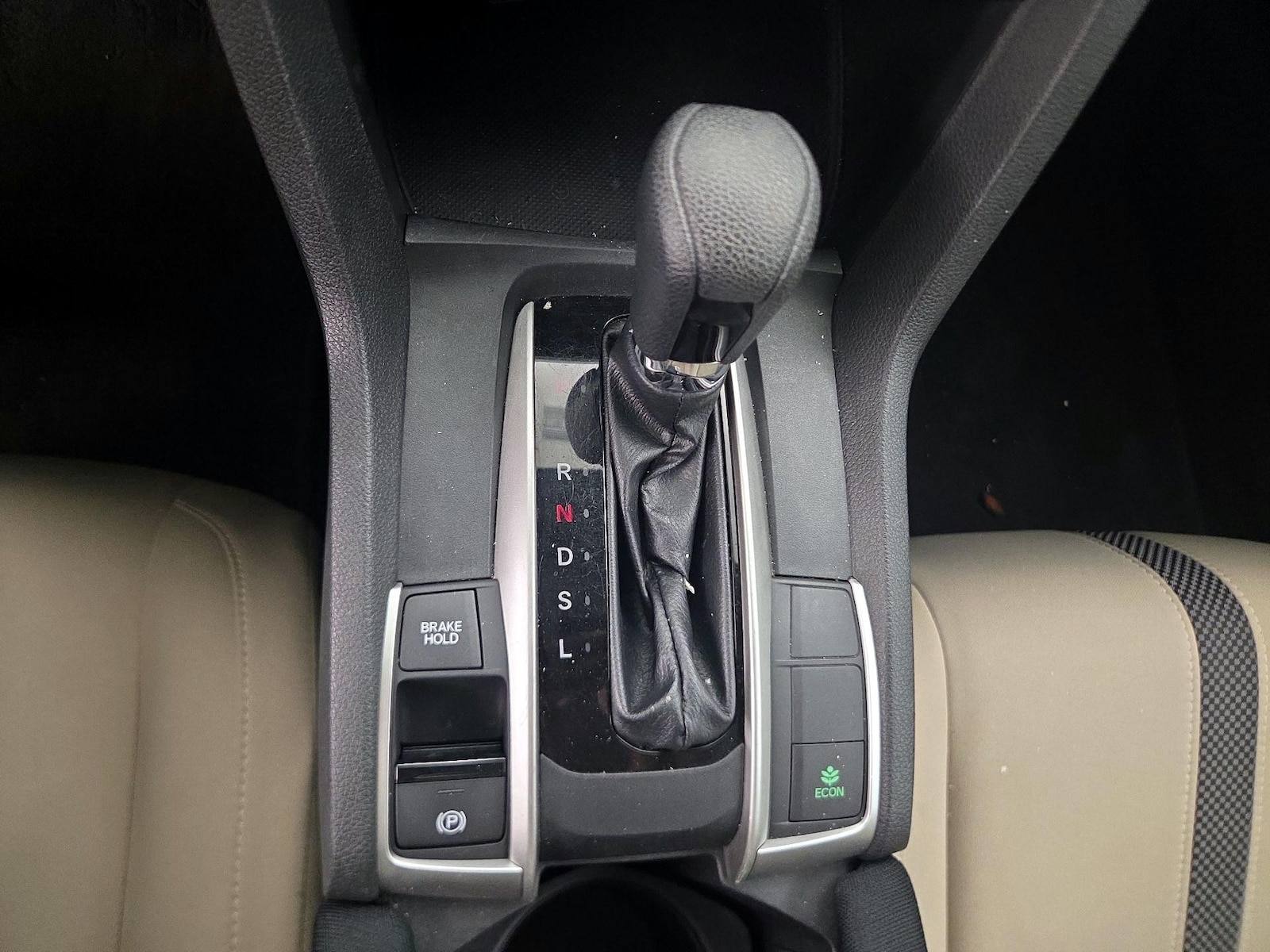 2019 Honda Civic LX - Photo 18