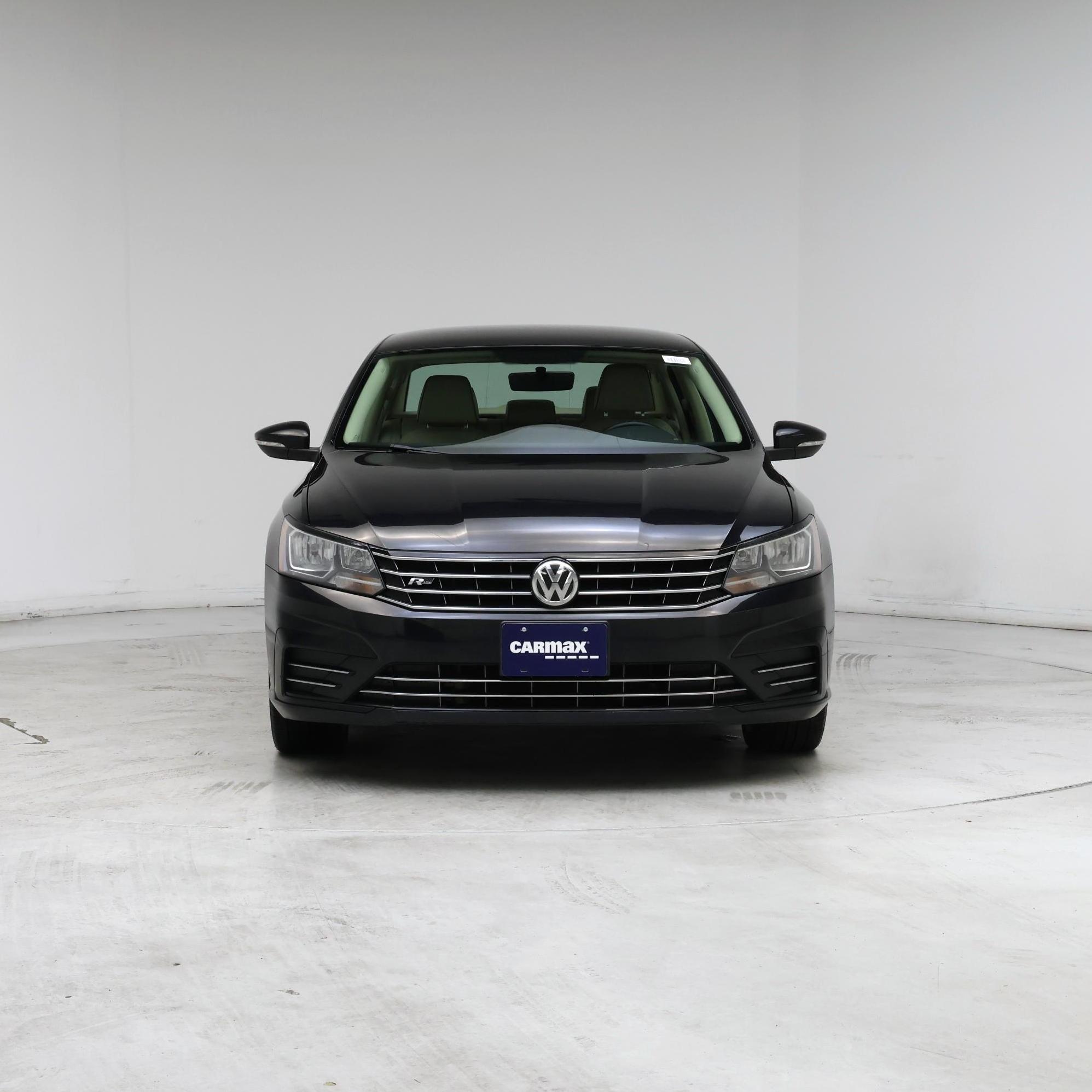 Thumbnail: 2017 Volkswagen Passat - 5