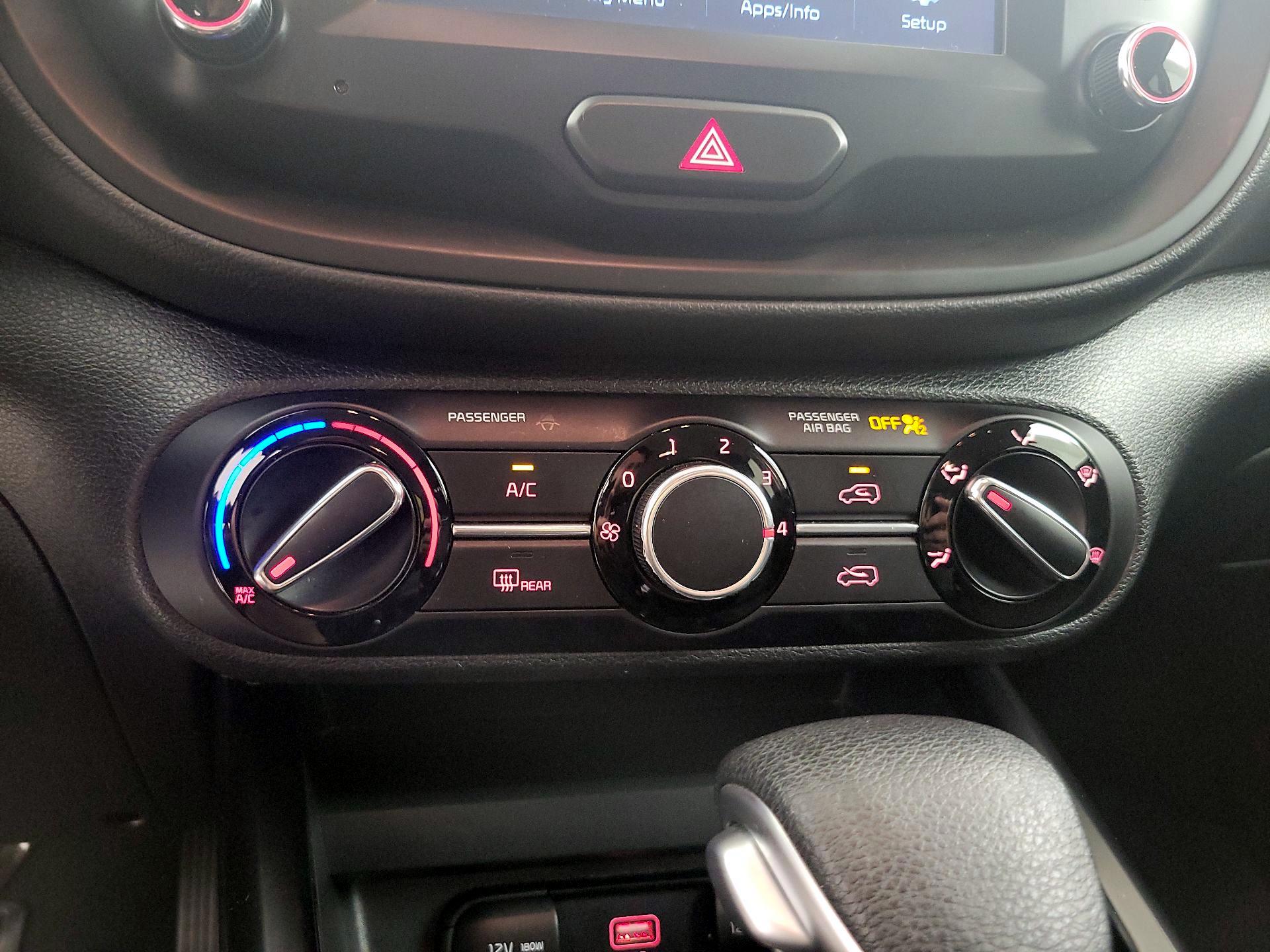 Thumbnail: 2020 Kia Soul - 16