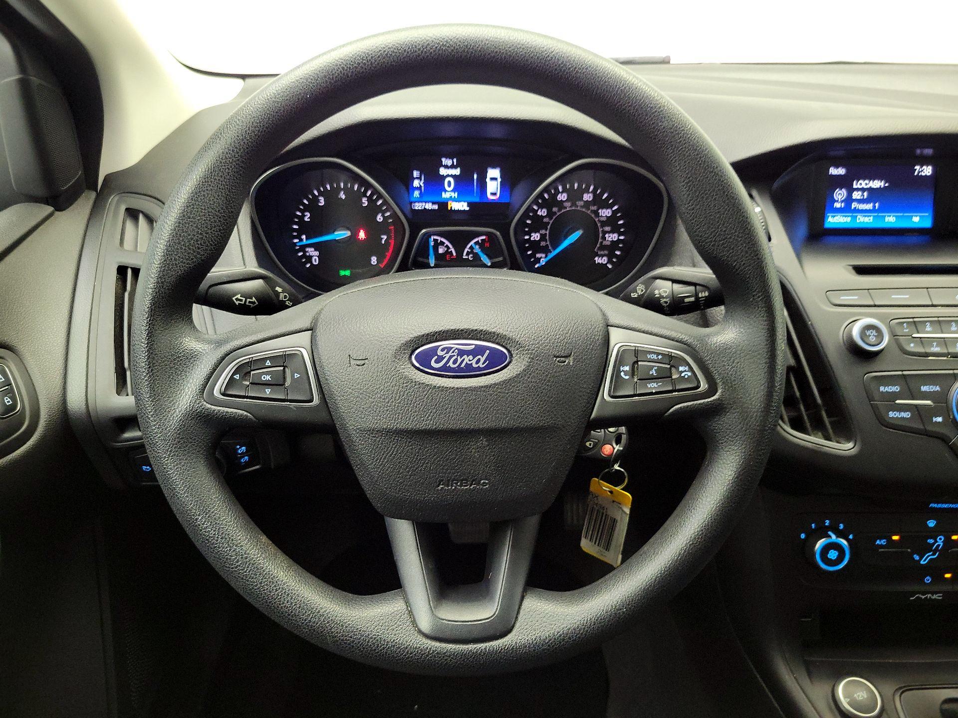 Thumbnail: 2017 Ford Focus - 10