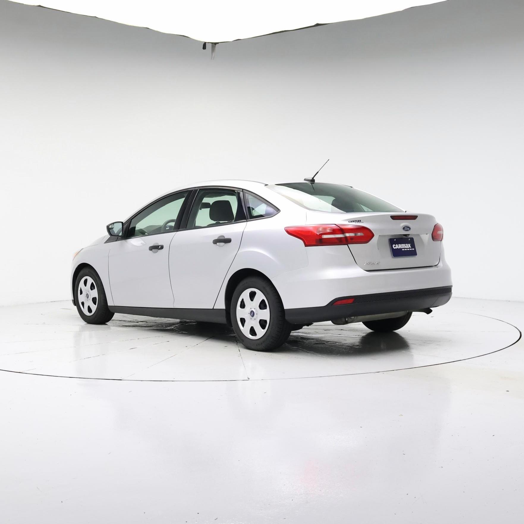 Thumbnail: 2017 Ford Focus - 2