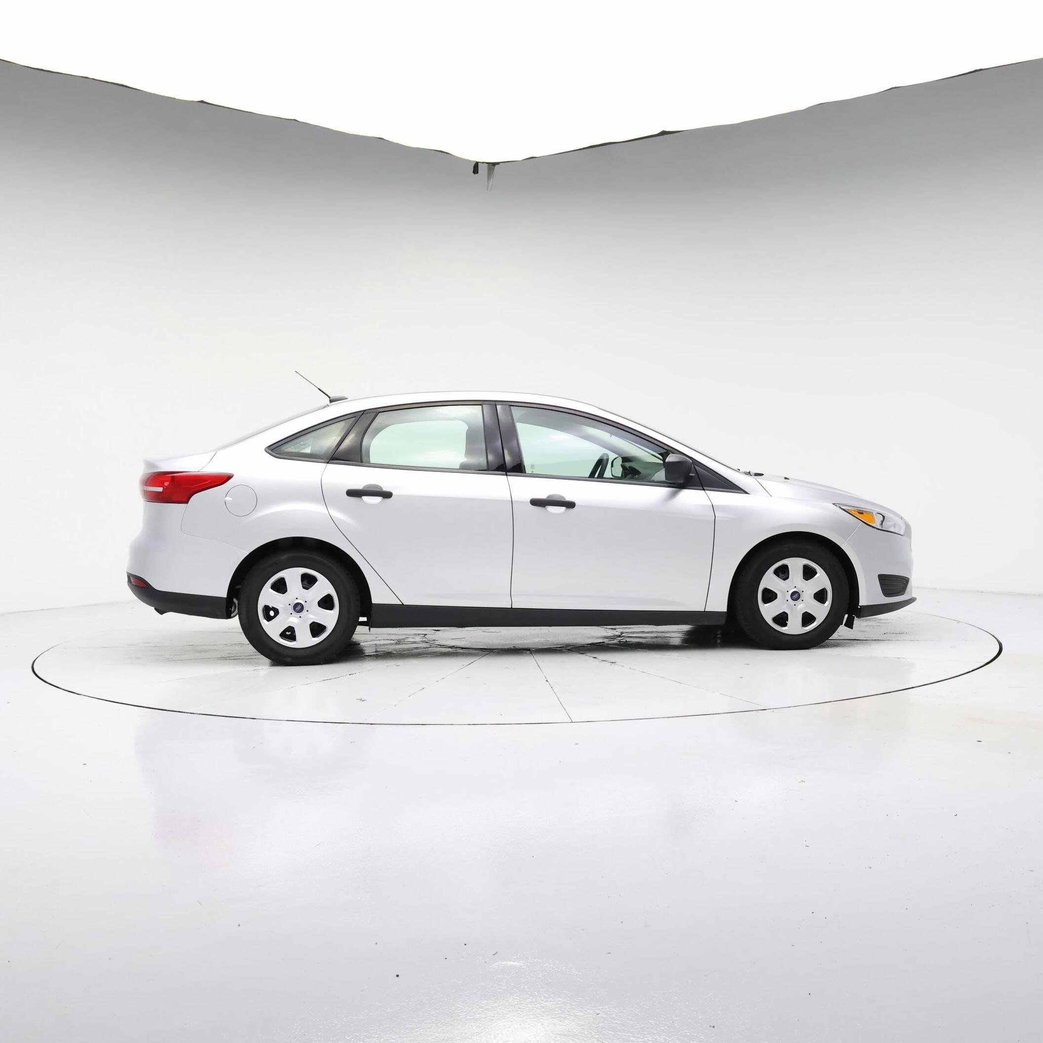 Thumbnail: 2017 Ford Focus - 7