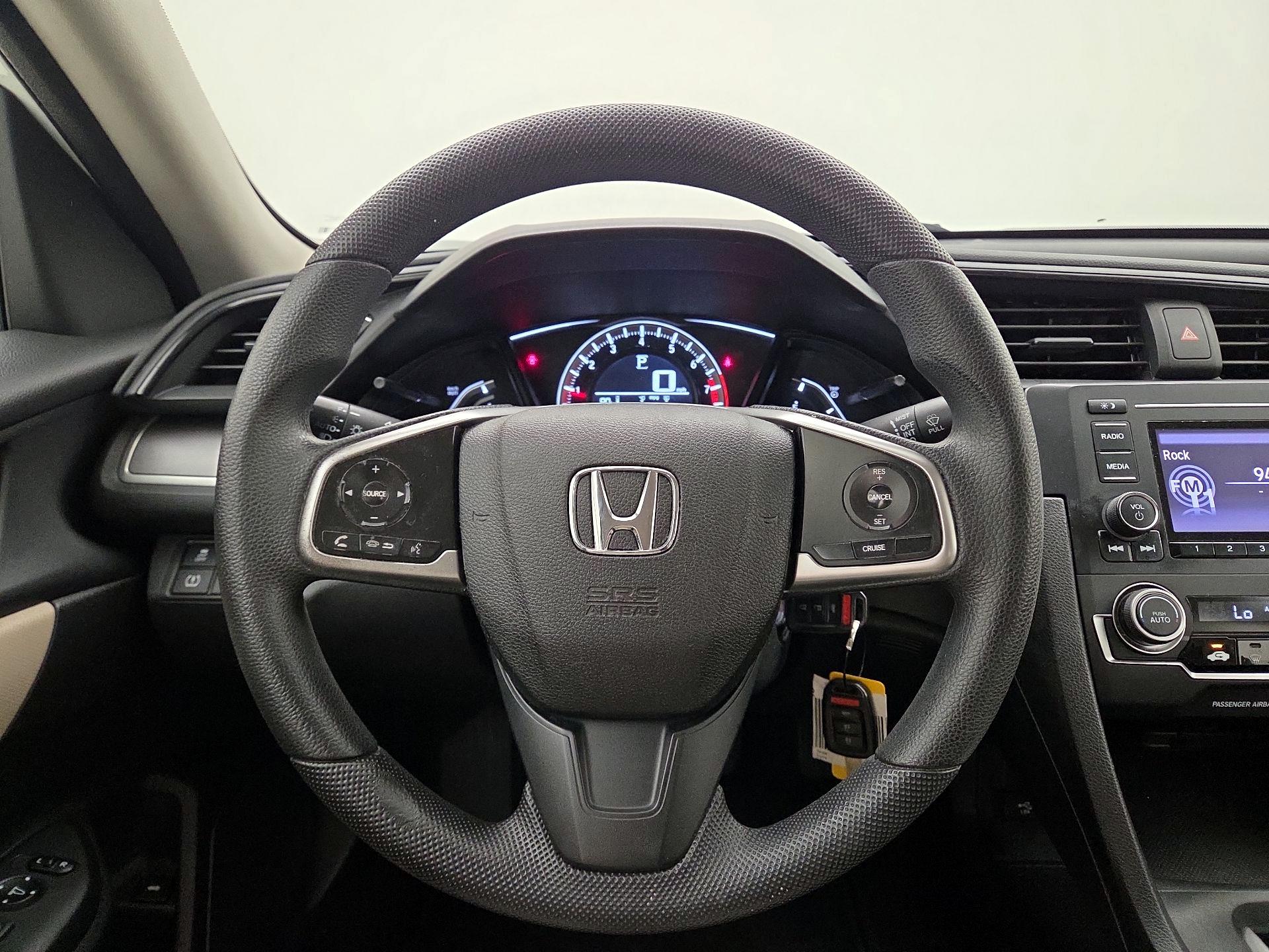Thumbnail: 2016 Honda Civic - 10