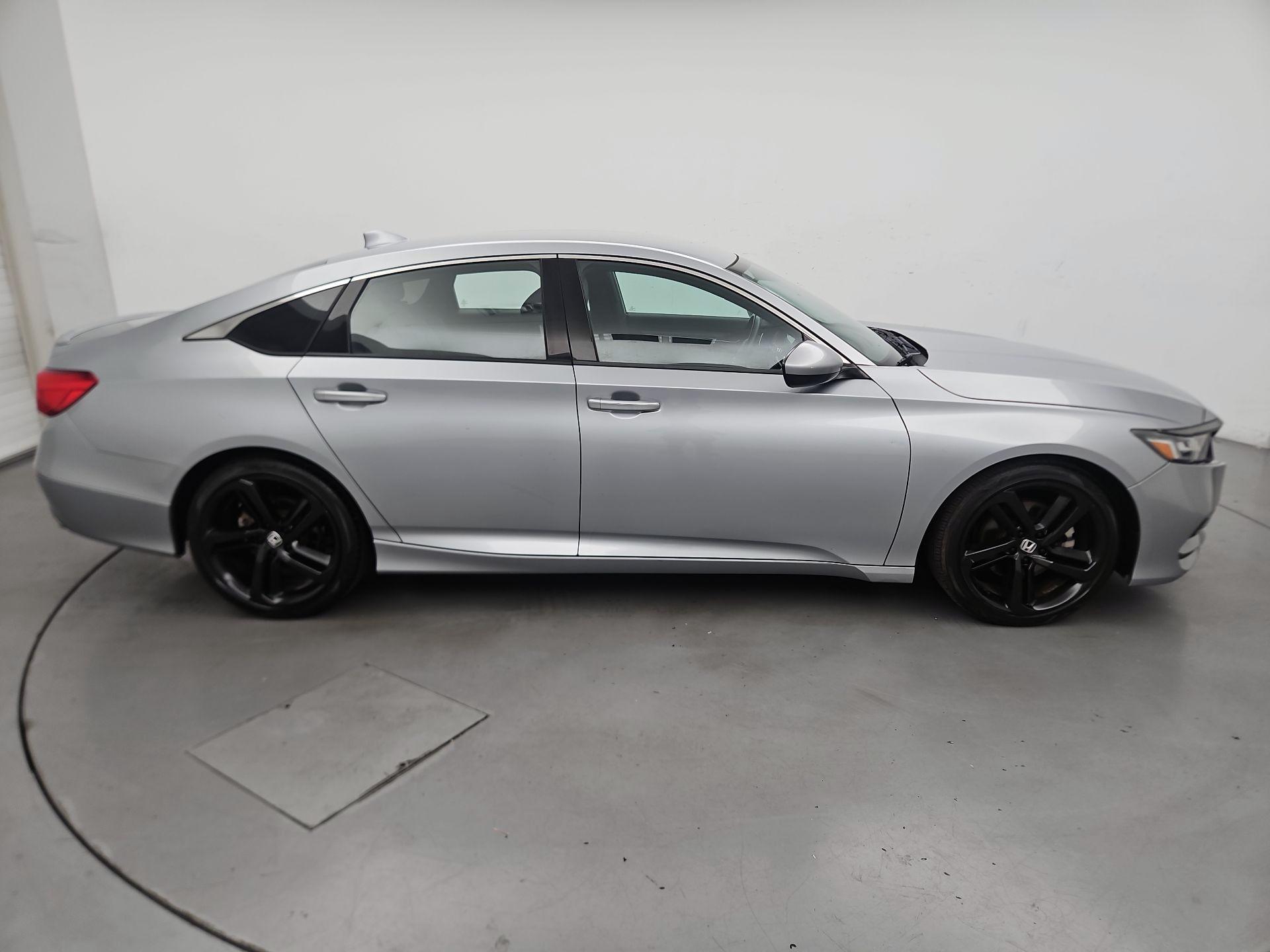 Thumbnail: 2018 Honda Accord - 4