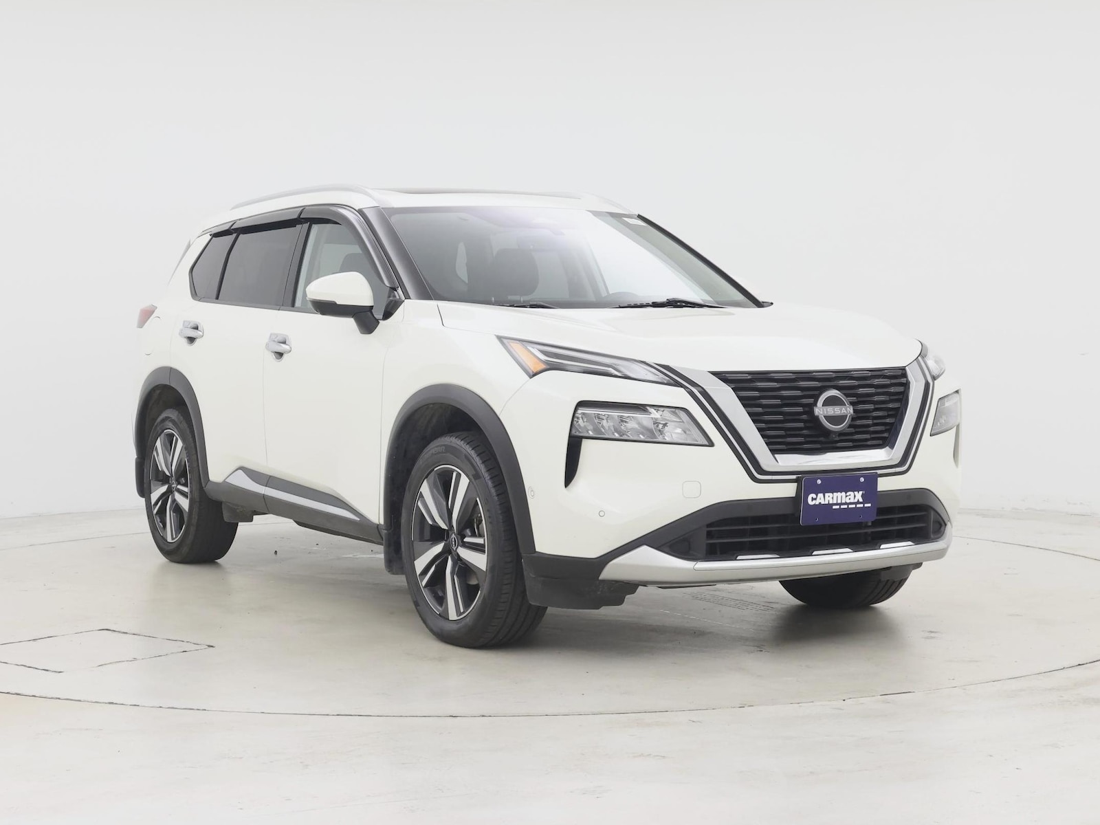 2023 Nissan Rogue Platinum - Photo 2