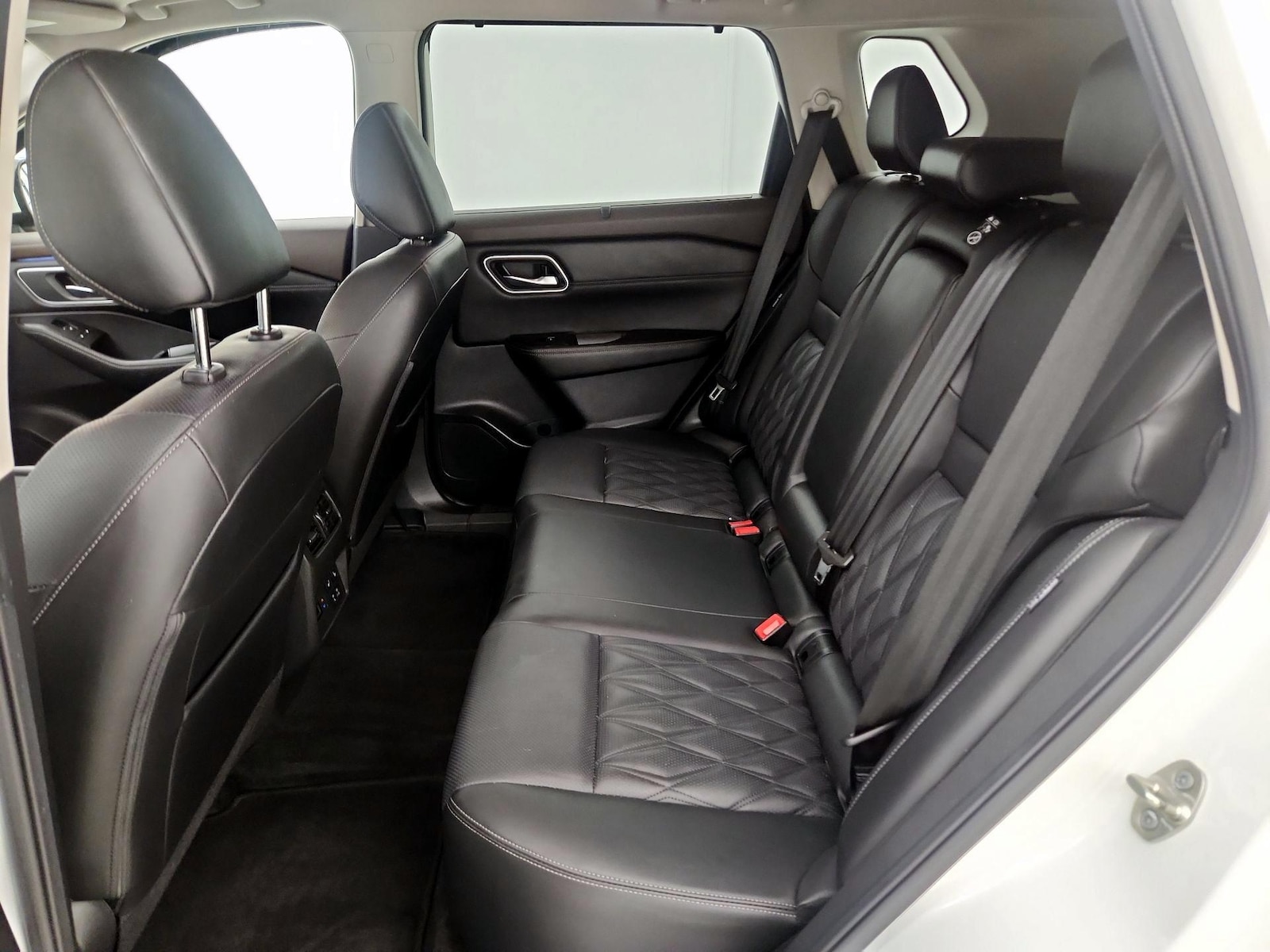 2023 Nissan Rogue Platinum - Photo 22