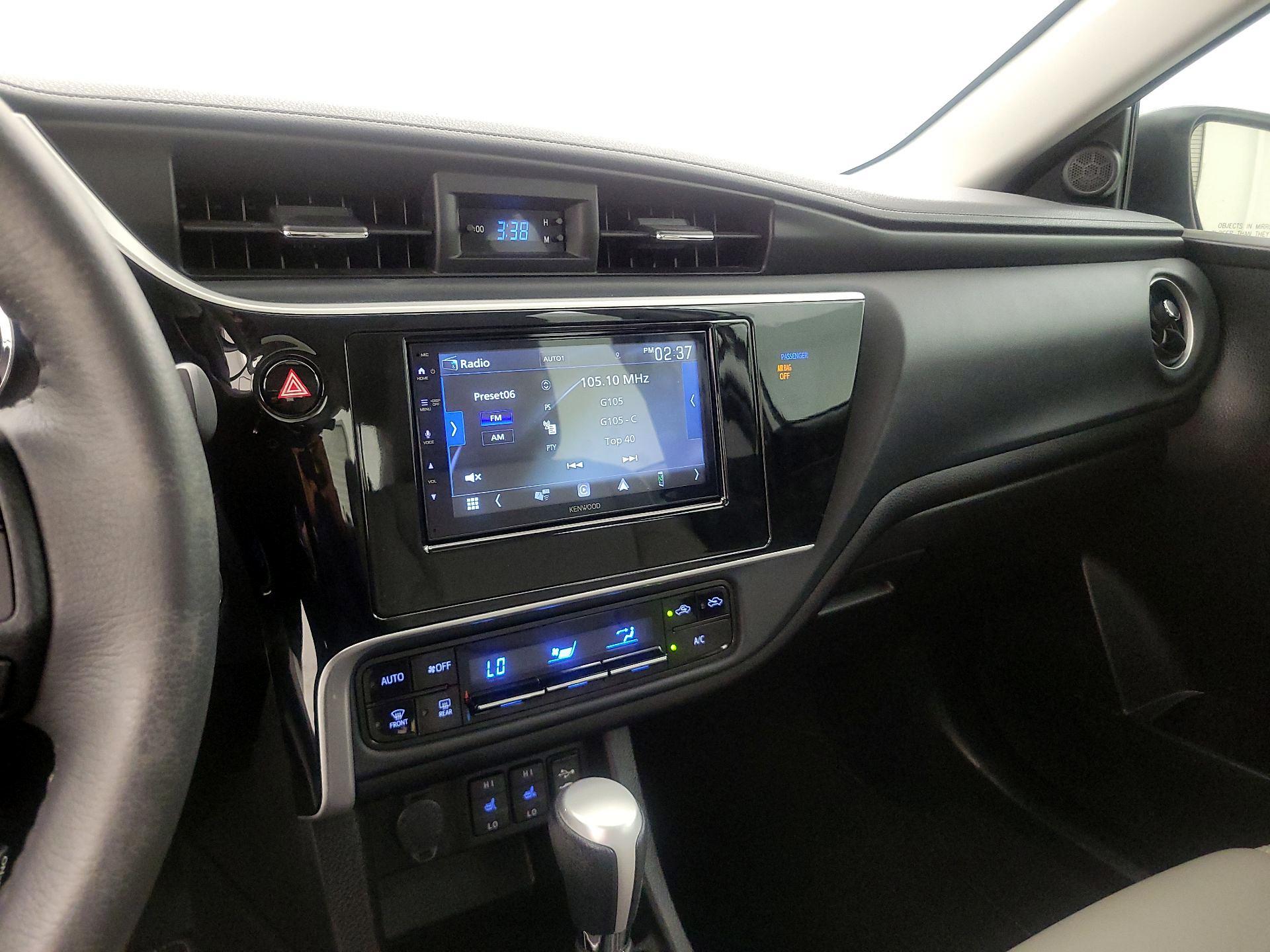 Thumbnail: 2018 Toyota Corolla - 15