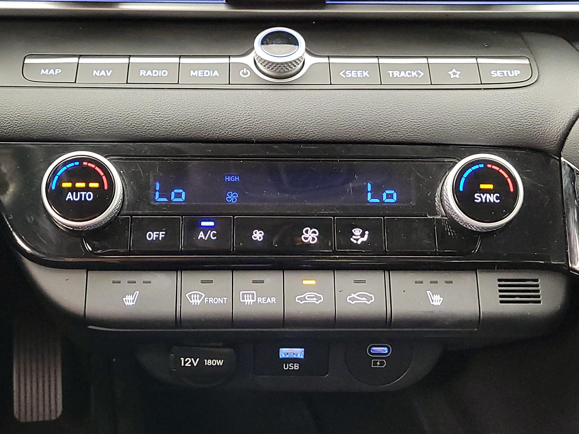 Thumbnail: 2025 Hyundai Elantra - 17