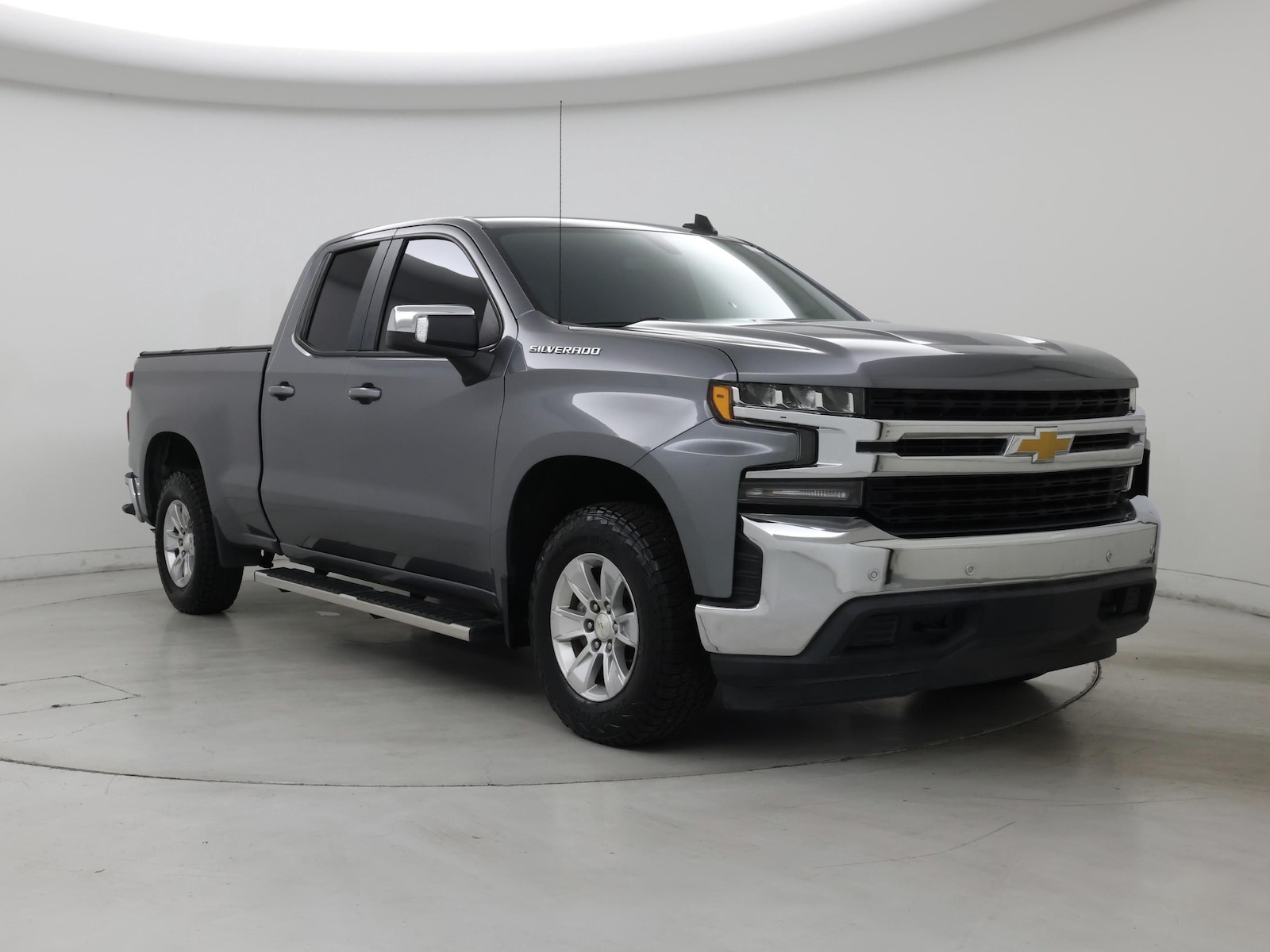 2020 Chevrolet Silverado 1500 LT - Photo 2