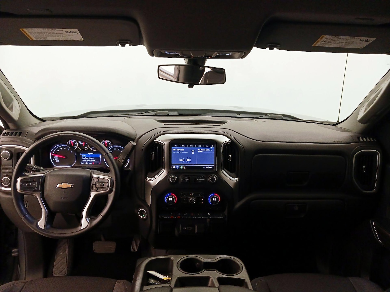 2020 Chevrolet Silverado 1500 LT - Photo 10