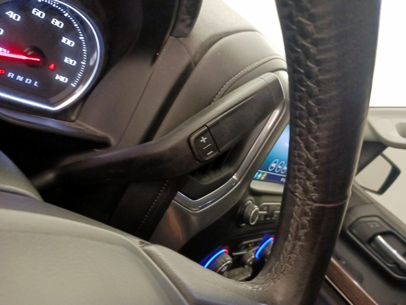 2020 Chevrolet Silverado 1500 LT - Photo 18