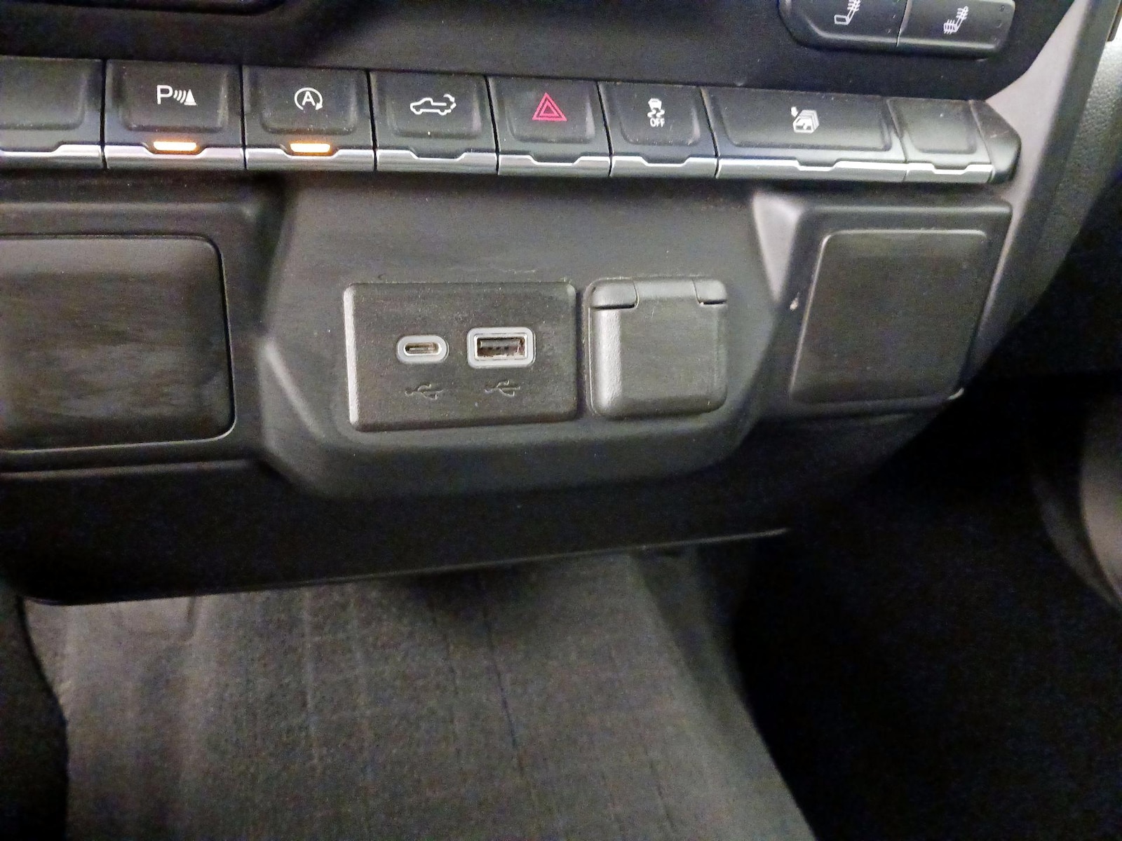 2020 Chevrolet Silverado 1500 LT - Photo 19